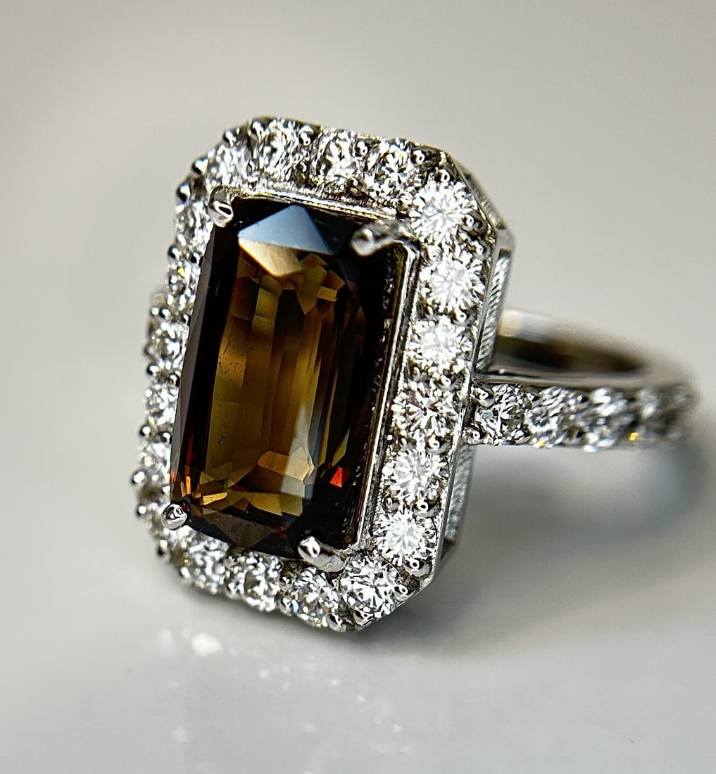GIA Certified Natural Rare Alexandrite Ring 5.07ct With 1.38ct Diamond & 18k White Gold - 2