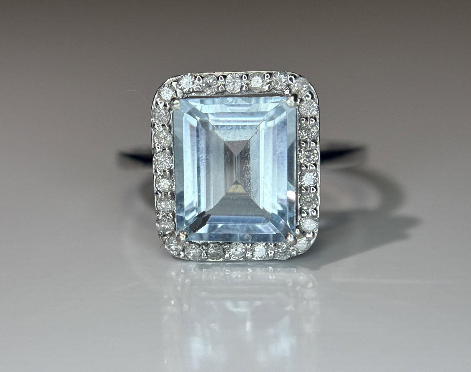 Beautiful 2.71 CT Natural Aquamarine Ring With Natural Diamonds & 950 Platinum - 2