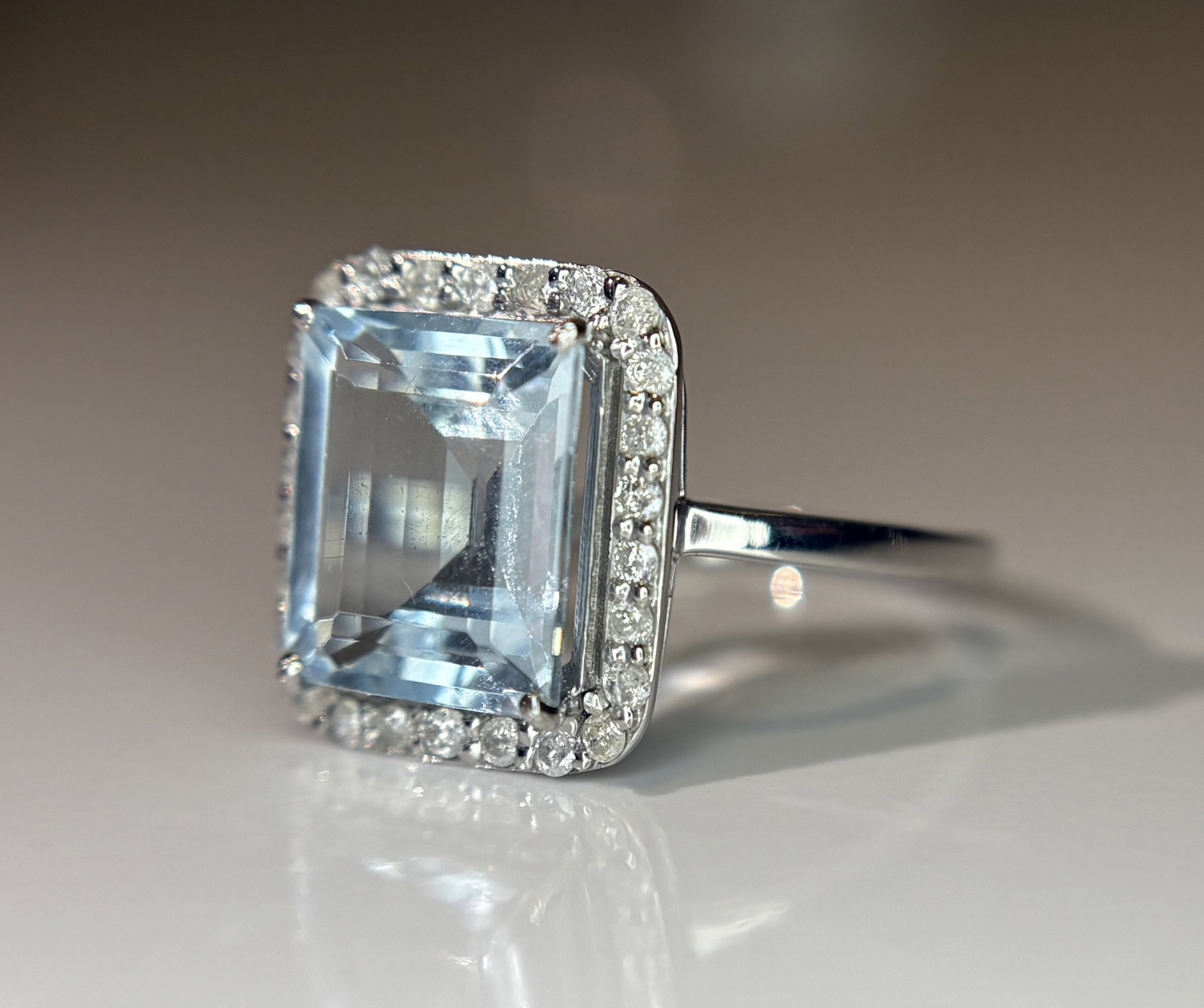 Beautiful 2.71 CT Natural Aquamarine Ring With Natural Diamonds & 950 Platinum - 7