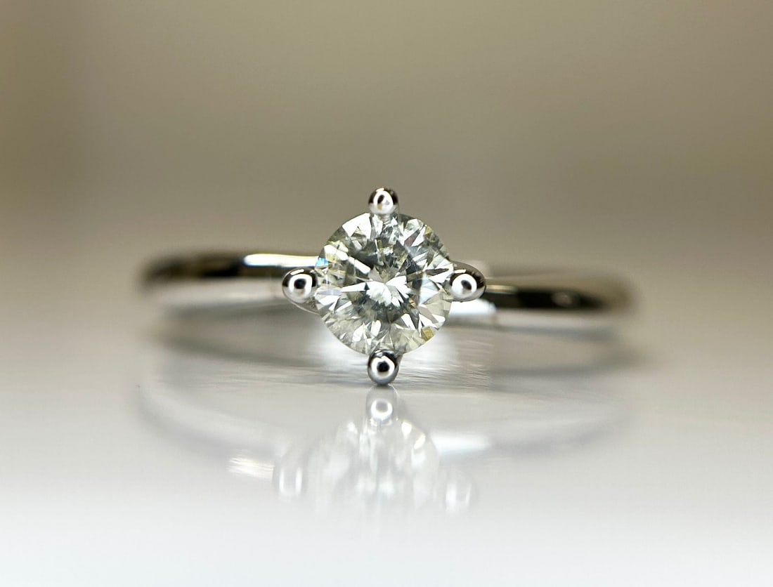 Beautiful Natural 0.42CT S1 Diamond Ring With 18k Gold - 2