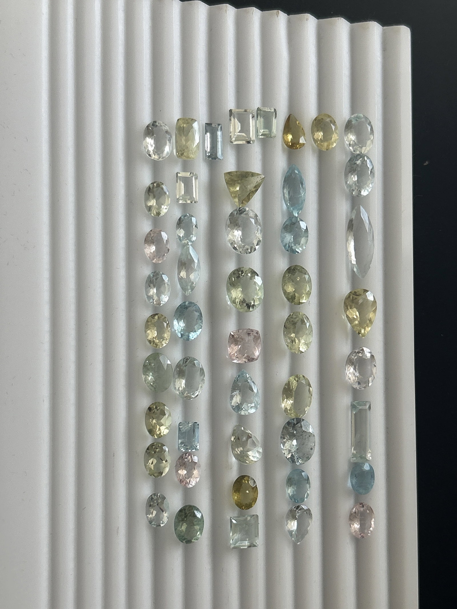 77.05ct Natural Blue and Green Aquamarine and Pink Morganite - 2
