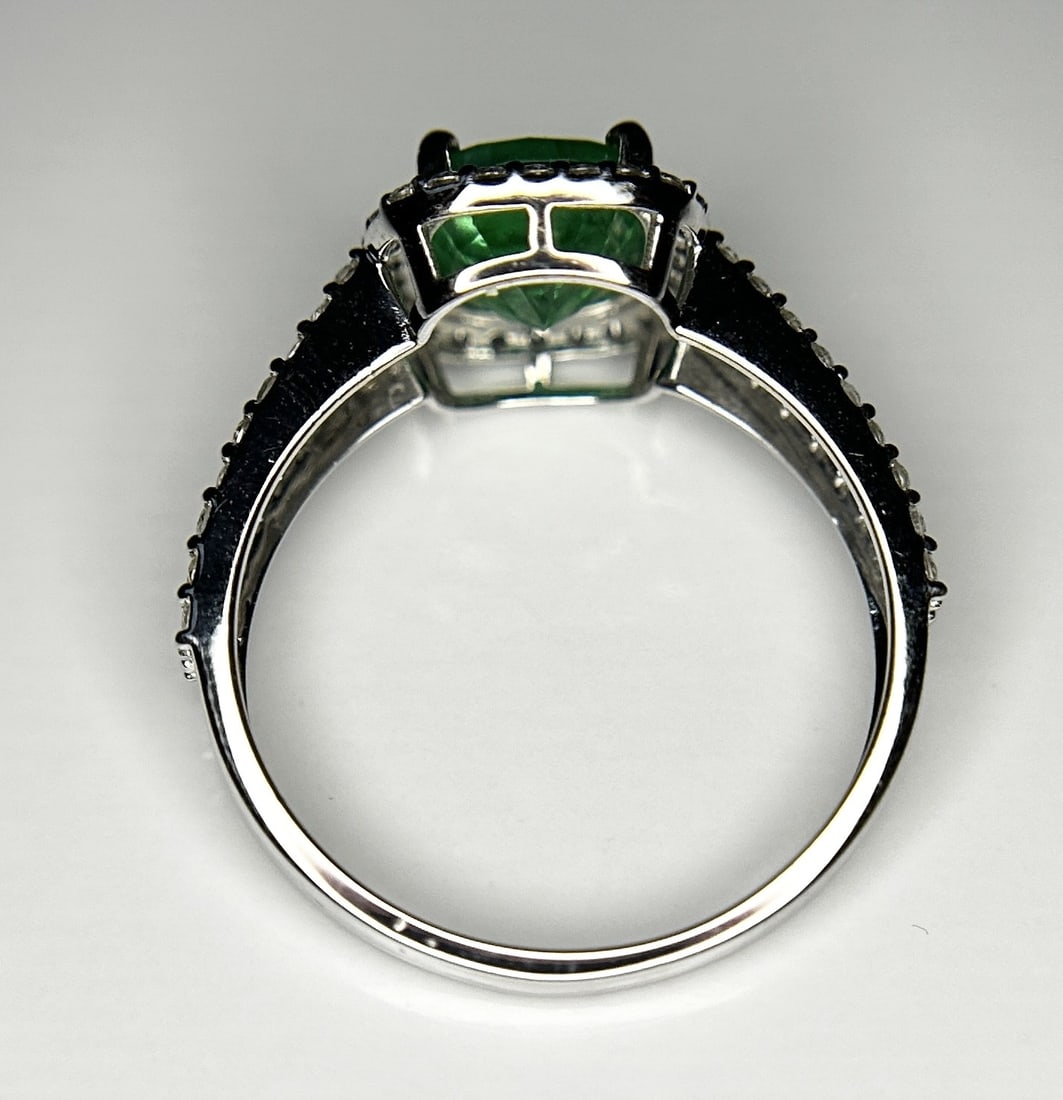 Beautiful 1.64 ct Natural Emerald With Natural Diamonds & 18k Gold - 5
