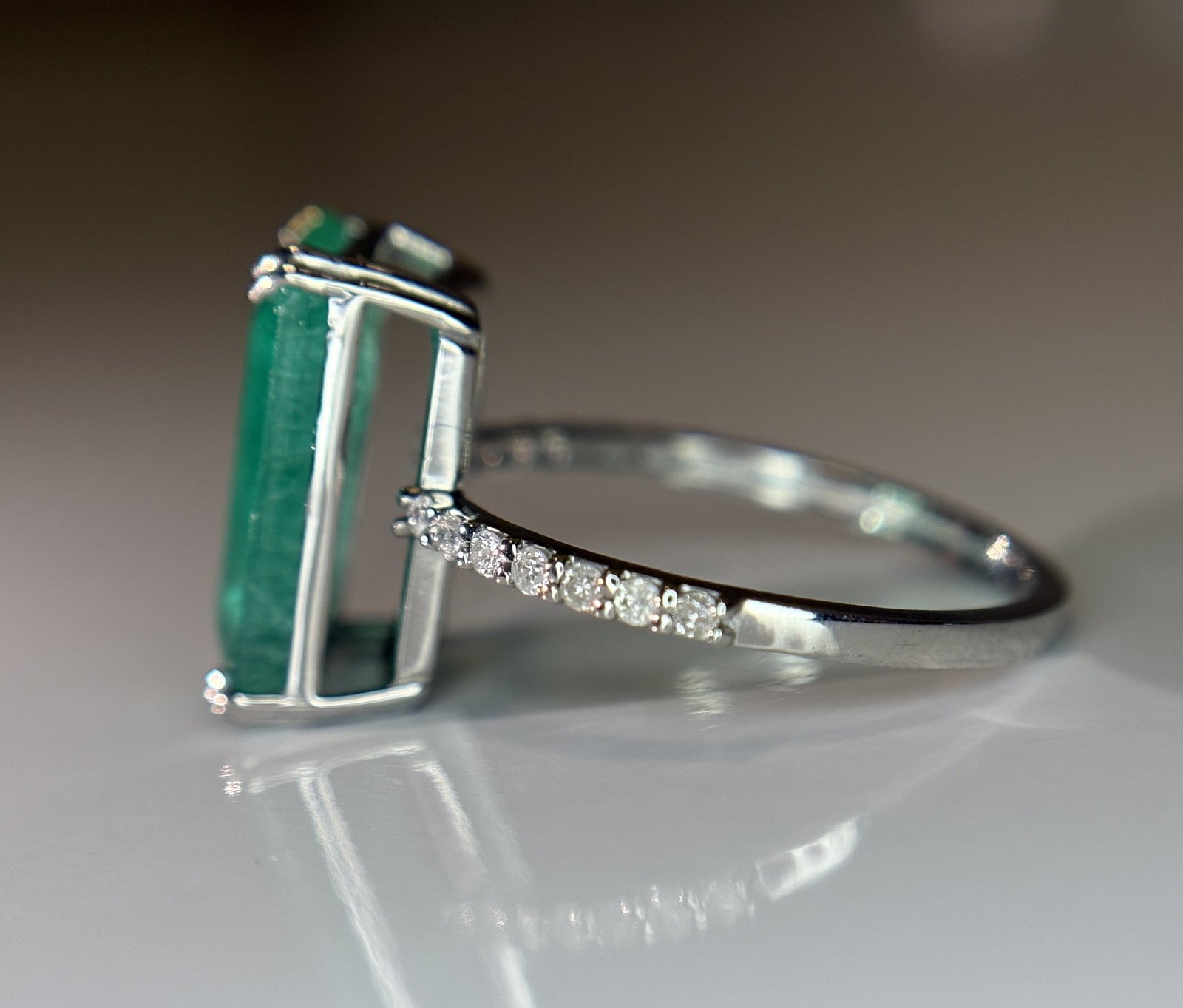 Beautiful 3.66 CT Natural Emerald Ring With Natural Diamonds & Platinum 950 - 5