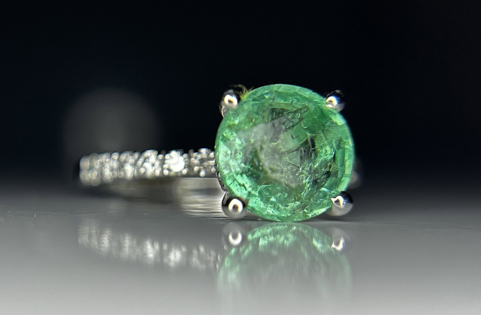 Beautiful 1.84 ct Natural Emerald With Natural Diamonds & 18k Gold - 8