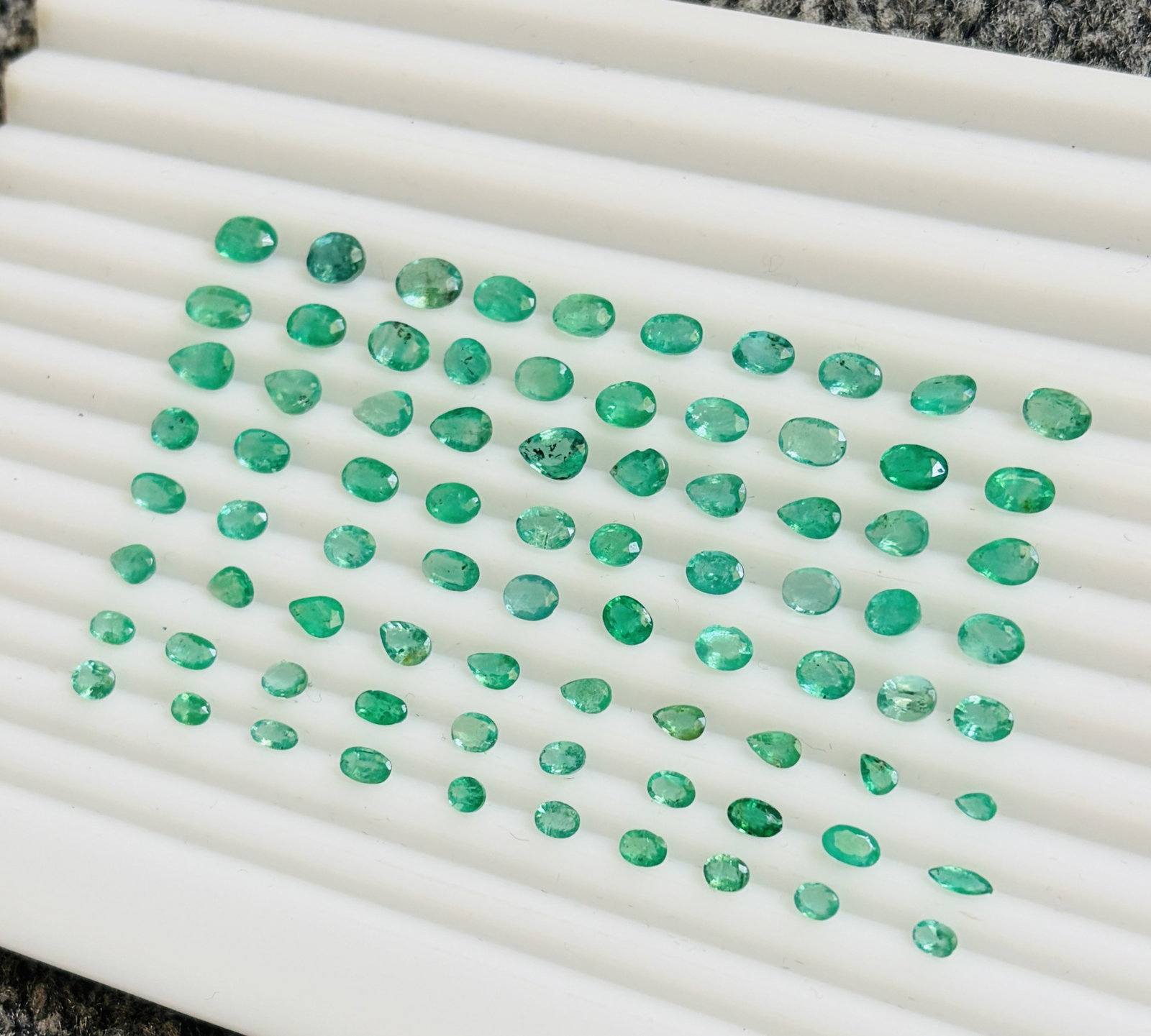 29.10ct Natural Emeralds - 2