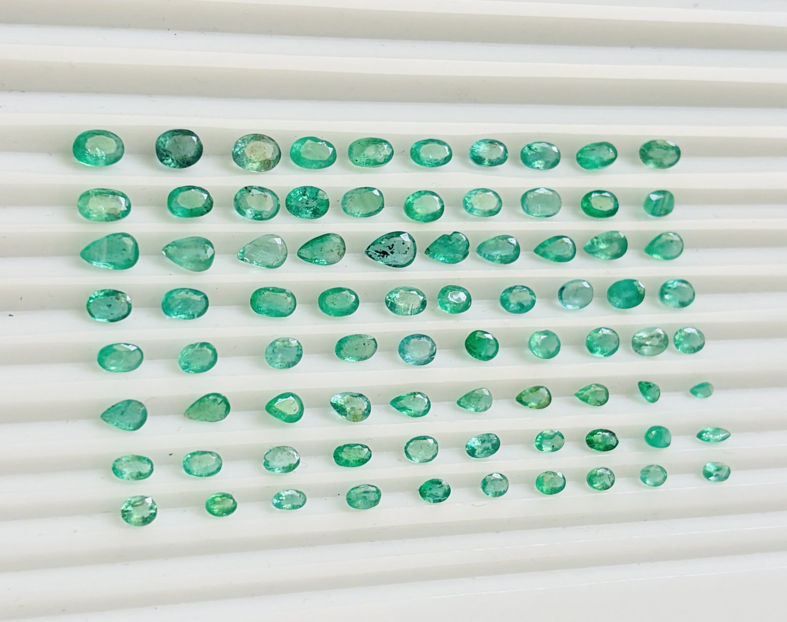 29.10ct Natural Emeralds - 5