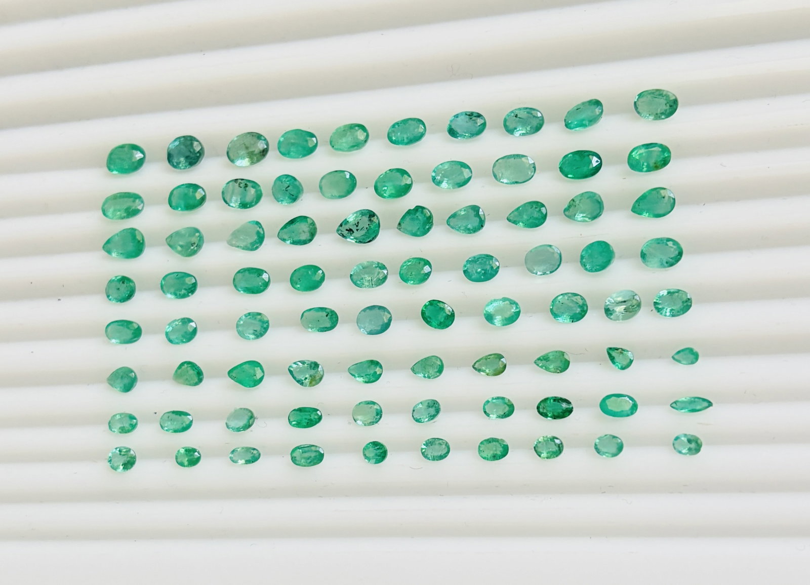 29.10ct Natural Emeralds - 8