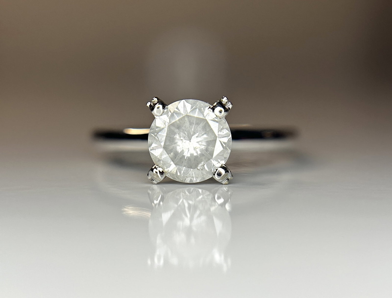 Beautiful 1.19ct Untreated Natural Solitaire Diamond & 18k Gold - 9