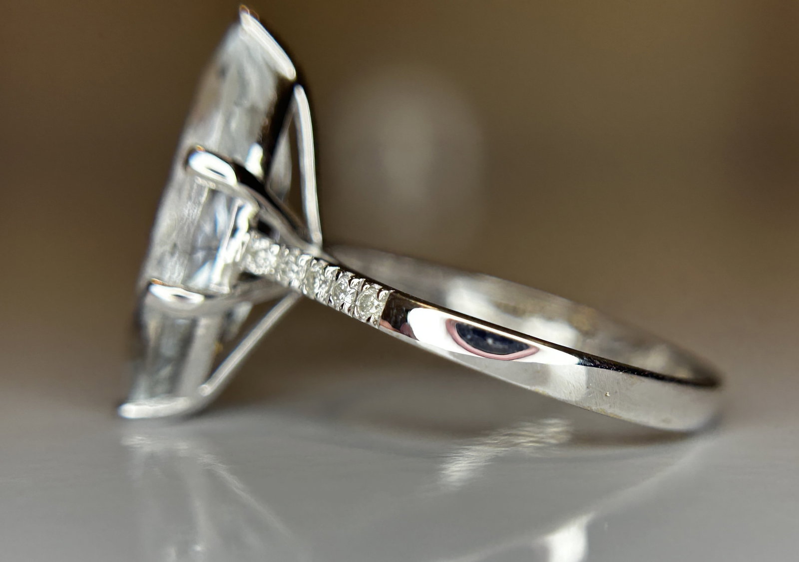 Beautiful 3.16 CT Natural Aquamarine Ring With Natural Diamonds & 18k White Gold - 6