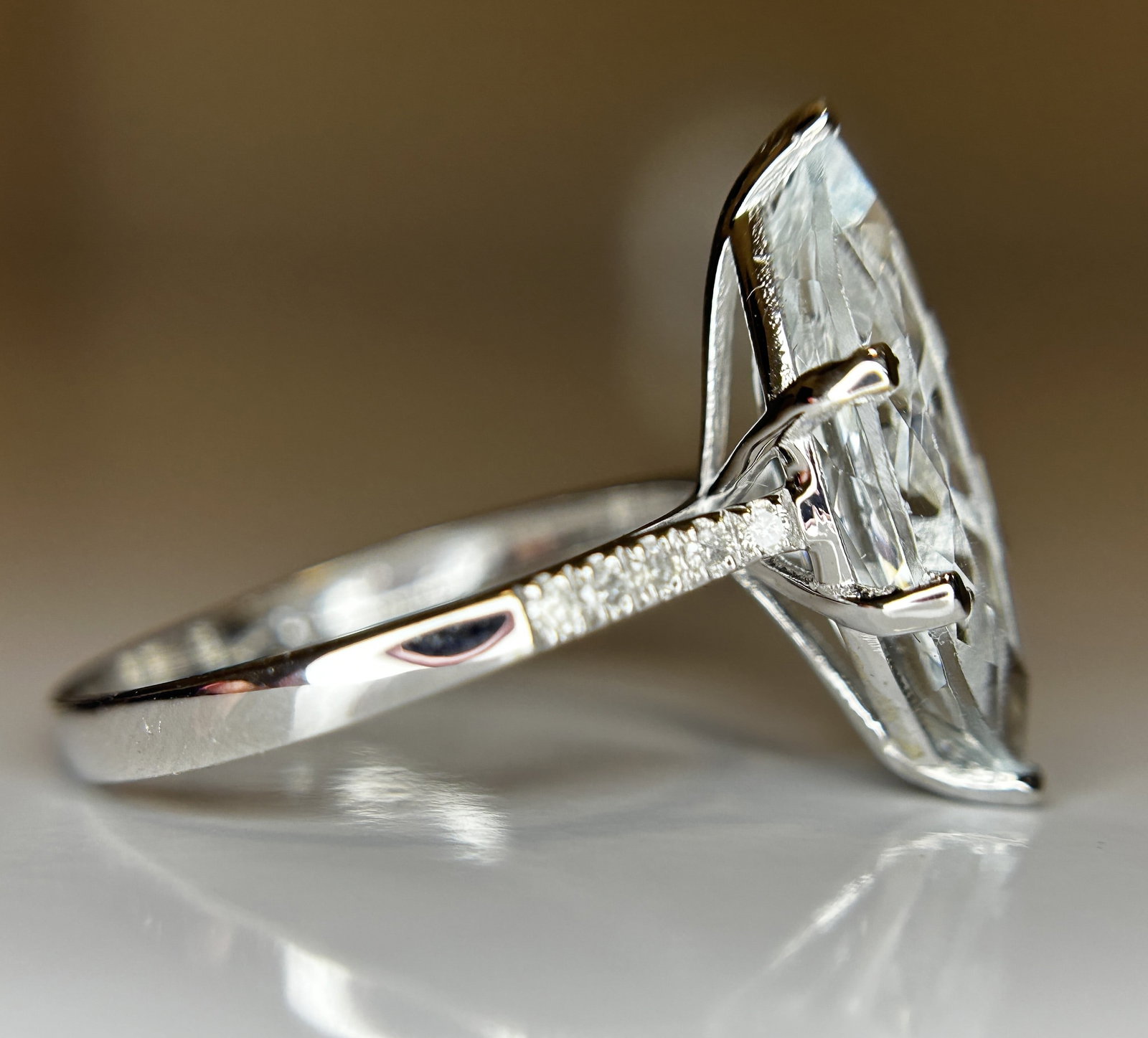 Beautiful 3.16 CT Natural Aquamarine Ring With Natural Diamonds & 18k White Gold - 8
