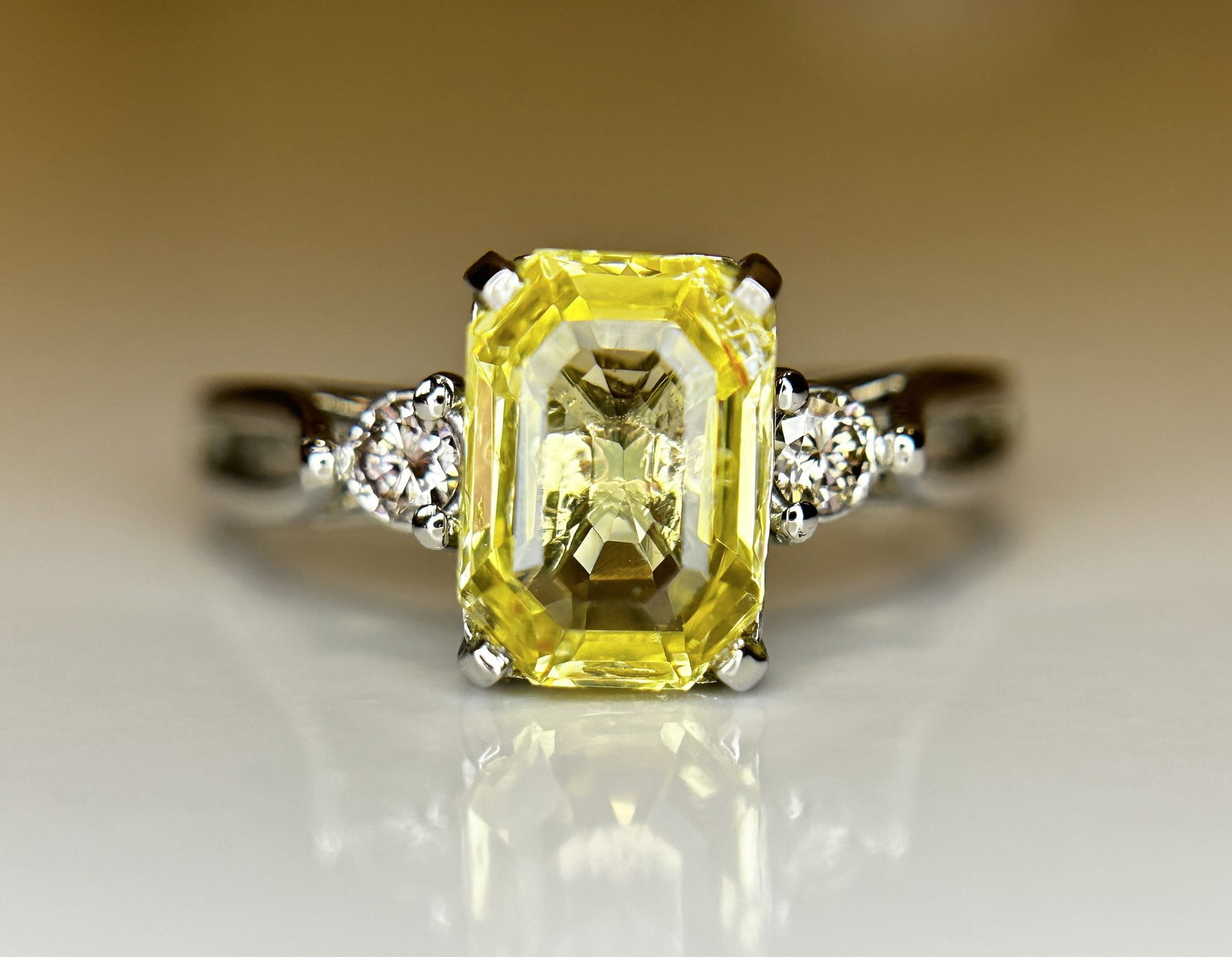 Beautiful 2.40ct Unheated Untreated Natural Ceylon Yellow Sapphire Diamonds & 950 Platinum - 2