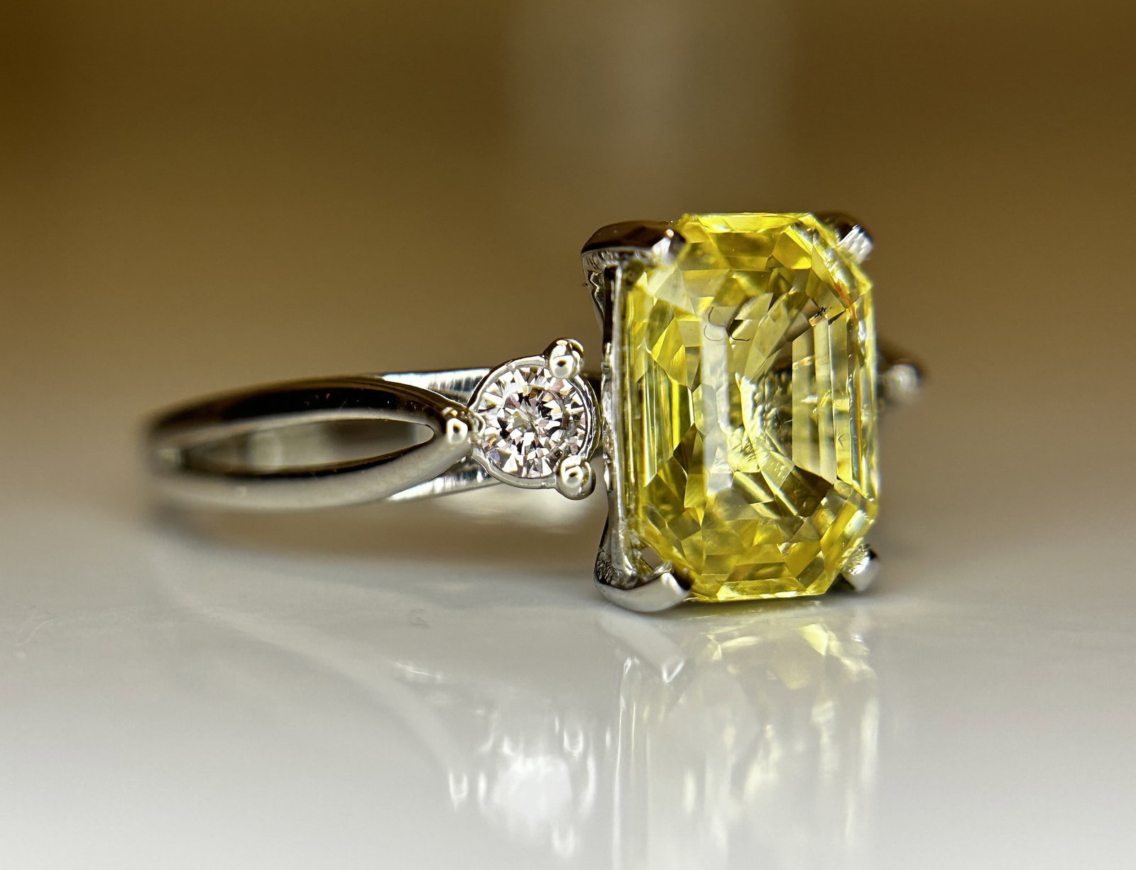Beautiful 2.40ct Unheated Untreated Natural Ceylon Yellow Sapphire Diamonds & 950 Platinum - 6