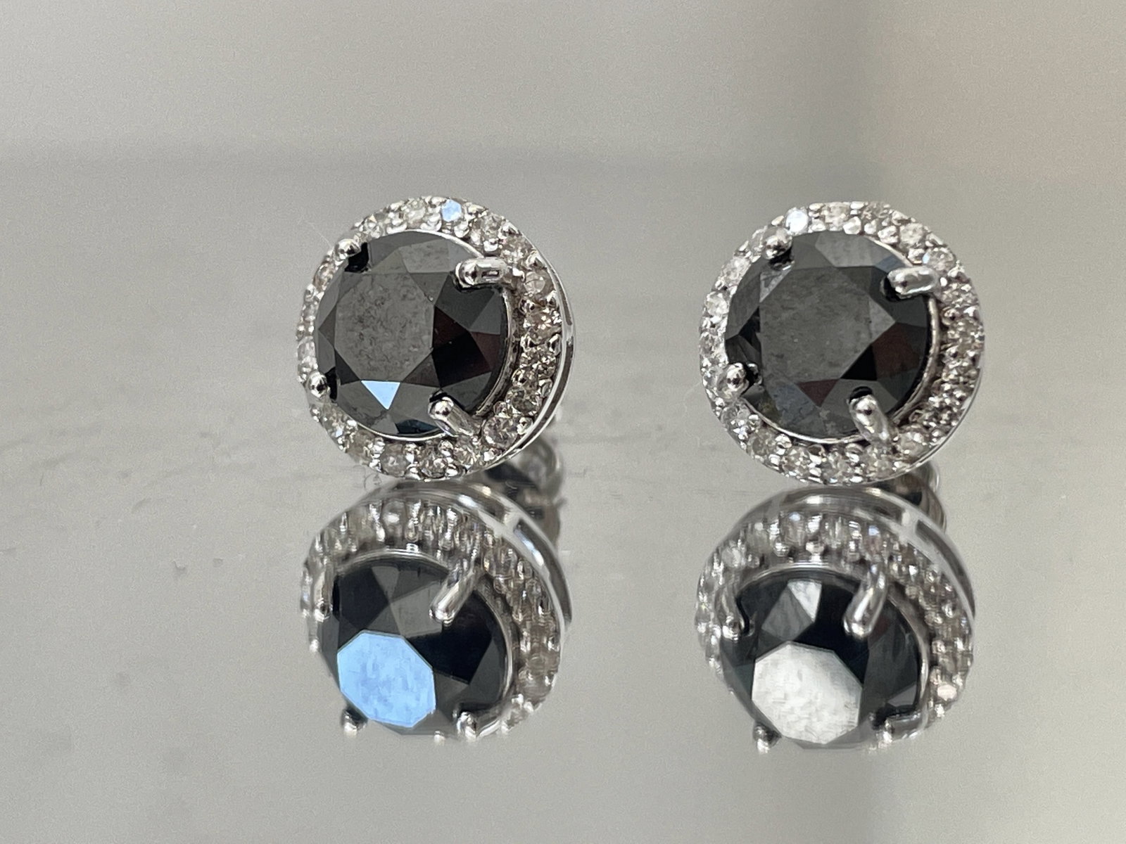 Beautiful Natural 3.84 CT Black Diamond Earrings Natural Diamonds & 18k Gold - 3