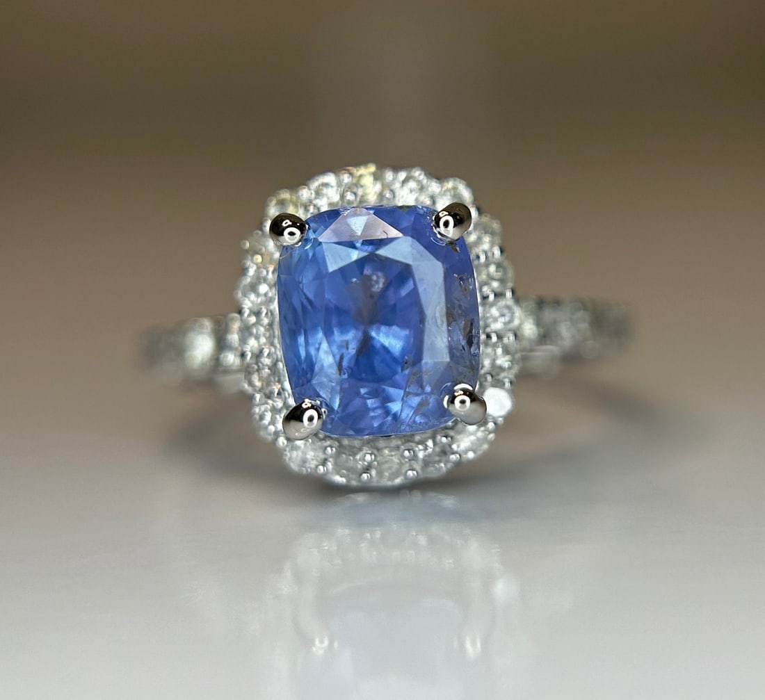 2.74 CT Unheated/Untreated Ceylon Cornflour Blue Sapphire Diamonds & 18k Gold - 2