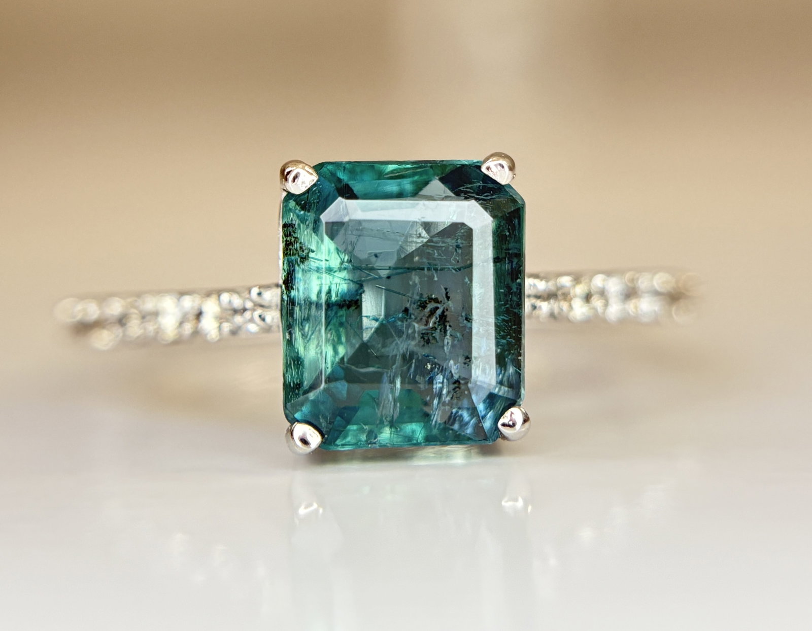 Beautiful 1.86 CT Natural Emerald Ring With Natural Diamonds & Platinum 950 - 3