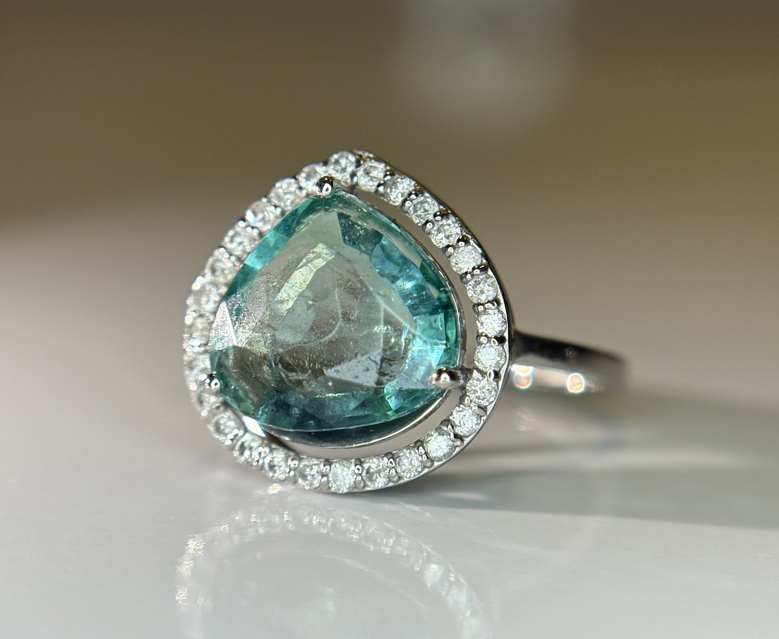 Beautiful 3.21 CT Natural Emerald Ring With Natural Diamonds & Platinum 950 - 10