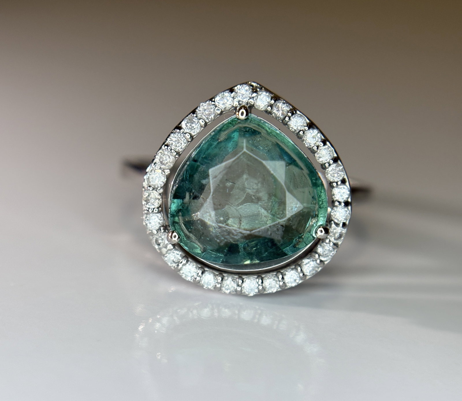 Beautiful 3.21 CT Natural Emerald Ring With Natural Diamonds & Platinum 950 - 4