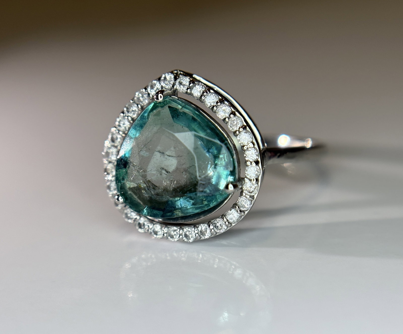 Beautiful 3.21 CT Natural Emerald Ring With Natural Diamonds & Platinum 950 - 5