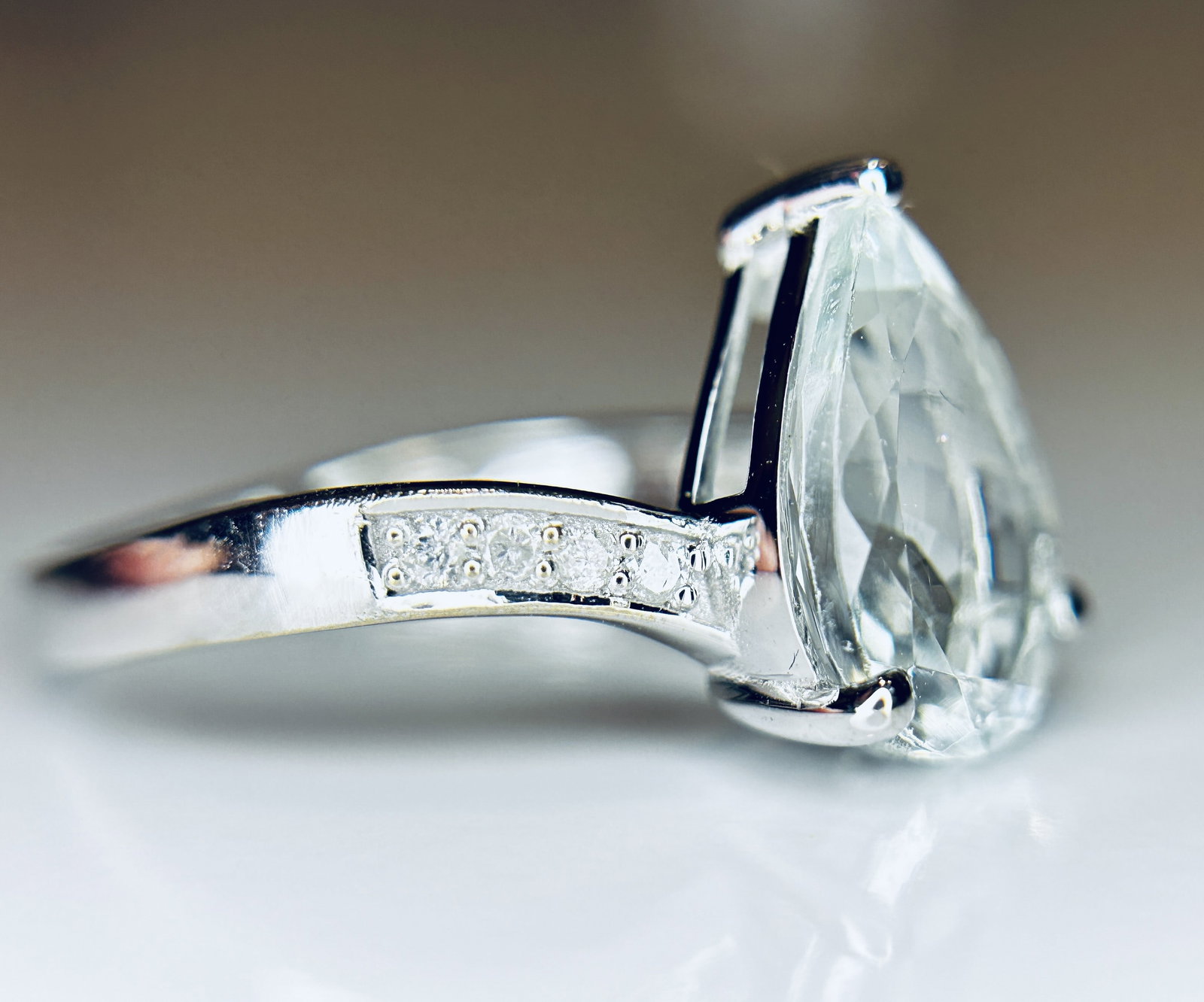 Beautiful 2.60 CT Natural Aquamarine Ring With Natural Diamonds & 18k White Gold - 6