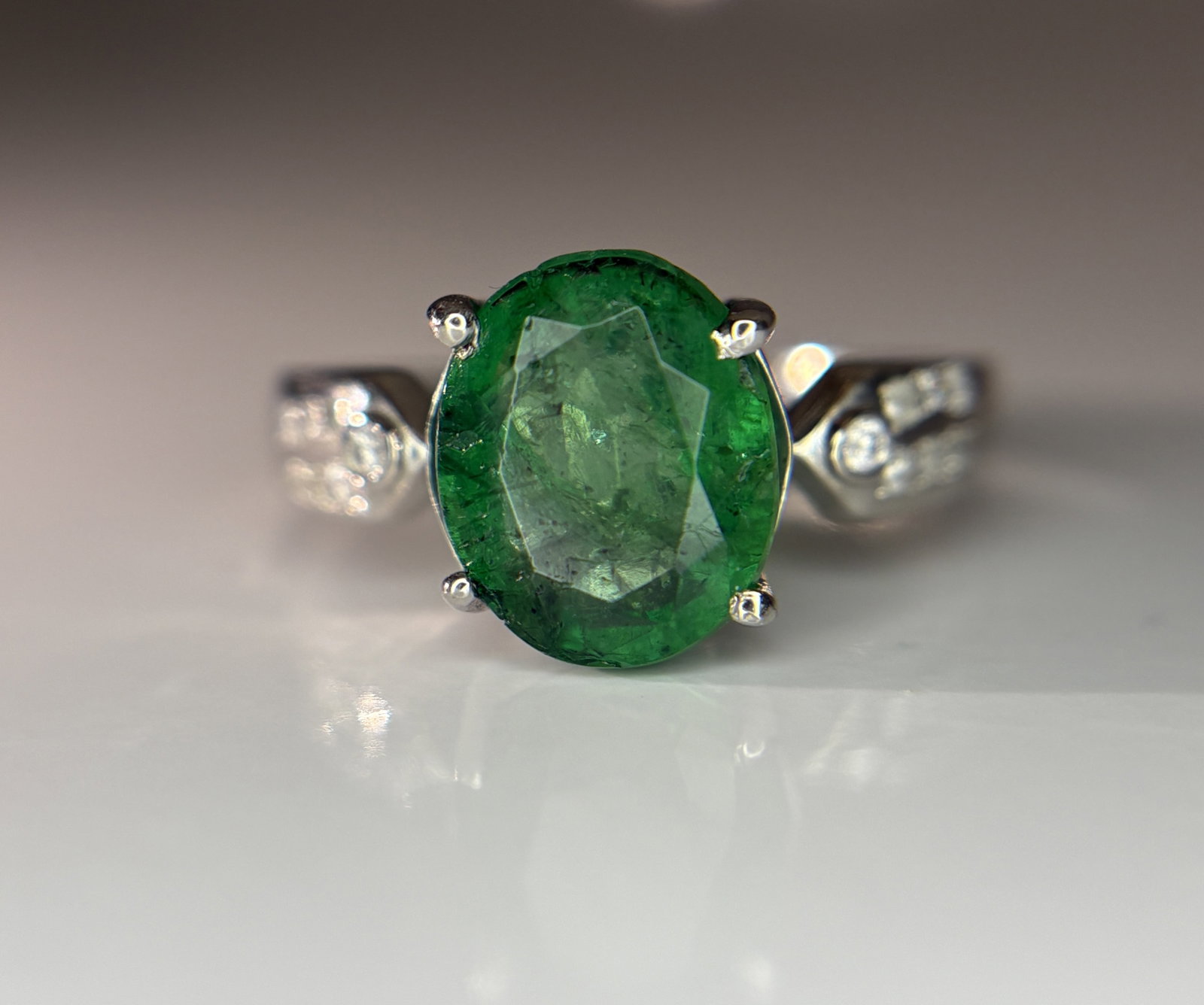 Beautiful 2.90 CT Natural Emerald Ring With Natural Diamonds & Platinum 950 - 4