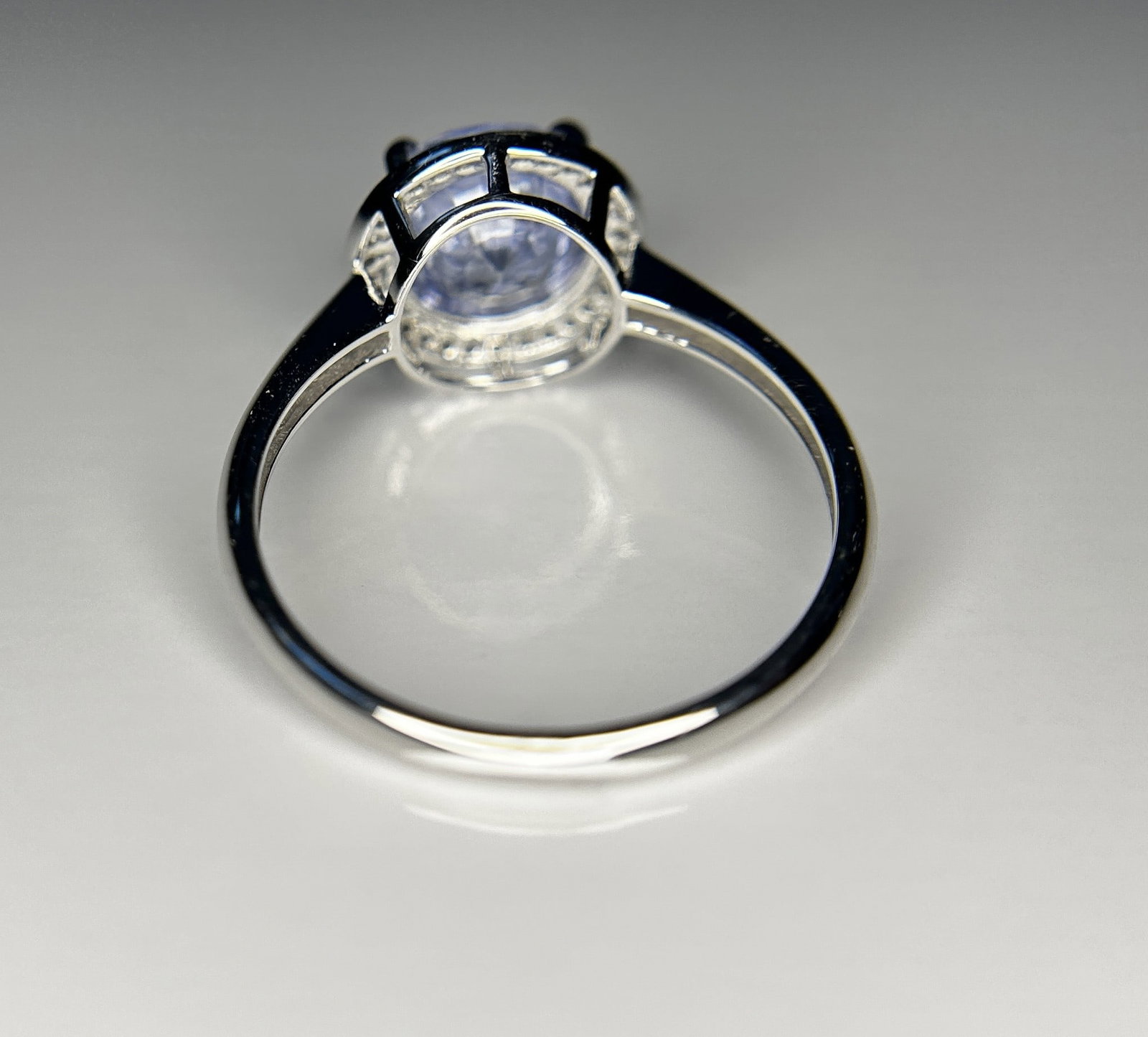 Beautiful 2.60 CT Unheated Ceylon Blue Sapphire With Natural Diamonds & 18k Gold - 6