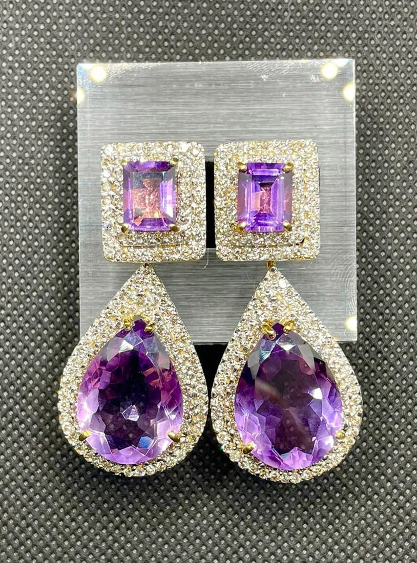 Beautiful 34.5ct Natural Amethyst With 4.70ct Natural Diamonds and 18k Gold - 2