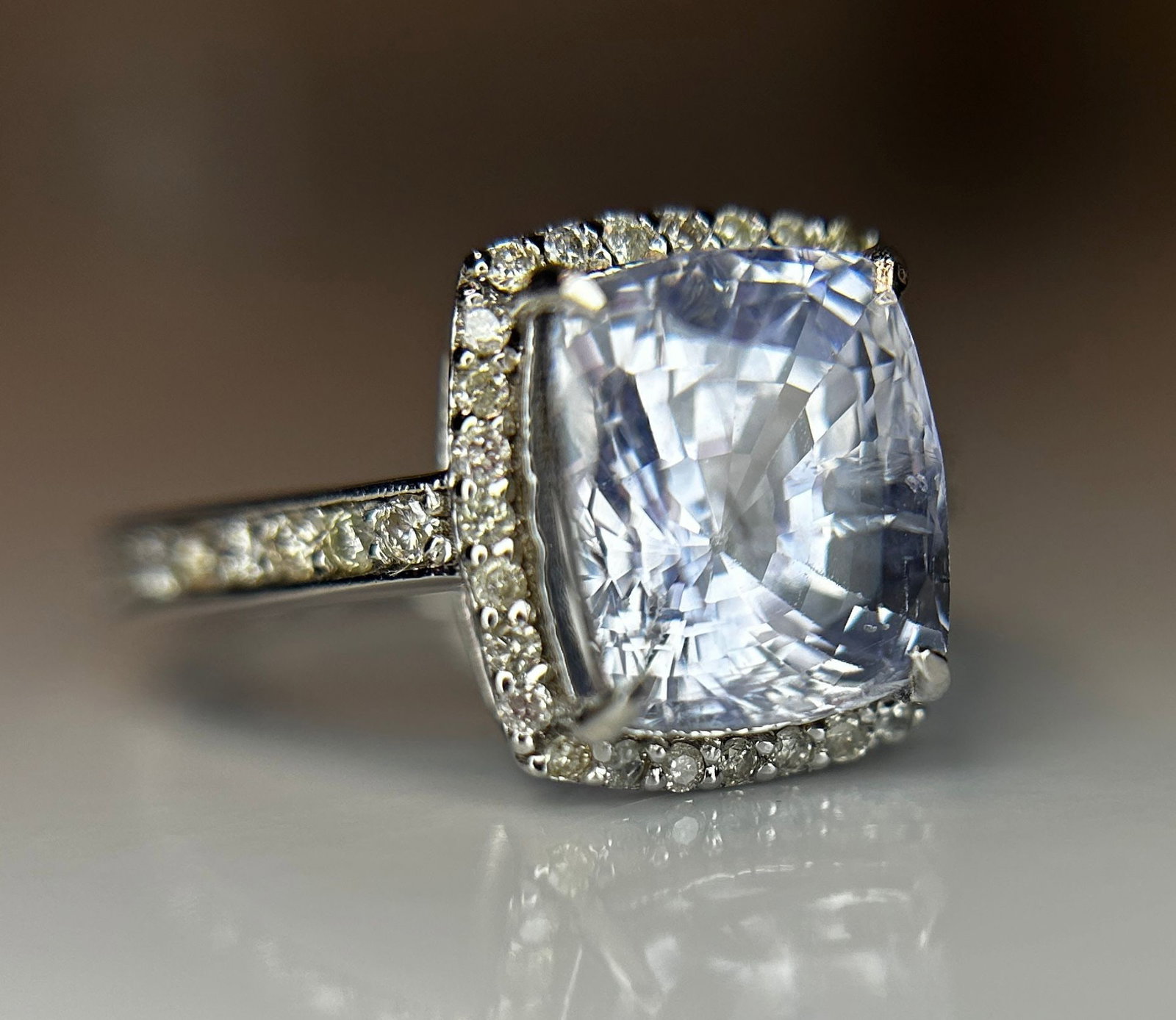 Beautiful 4.74 CT Unheated/Untreated Ceylon Blue Sapphire Diamonds & 18k Gold - 3