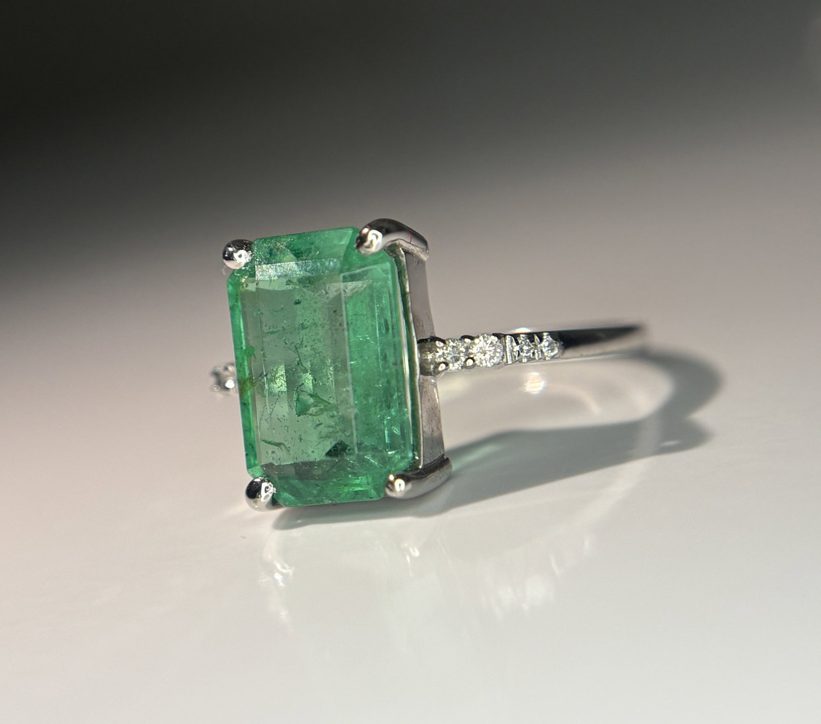 Beautiful 3.00 CT Natural Emerald Ring With Natural Diamonds & Platinum 950 - 4