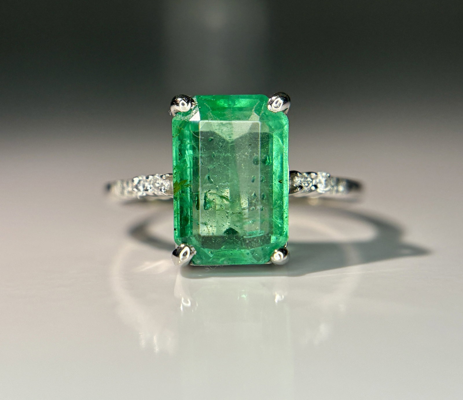Beautiful 3.00 CT Natural Emerald Ring With Natural Diamonds & Platinum 950 - 9