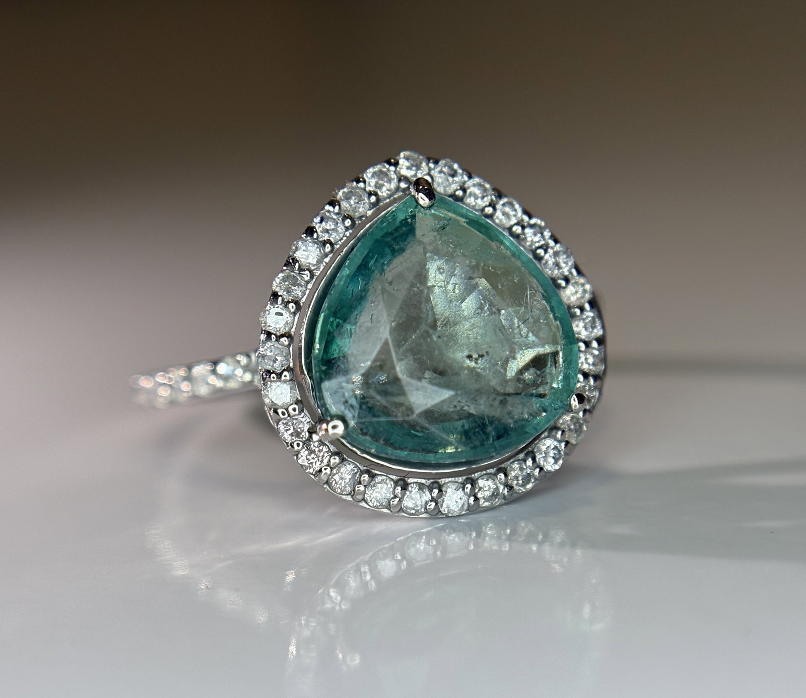 Beautiful 2.86 CT Natural Emerald Ring With Natural Diamonds & Platinum 950 - 9