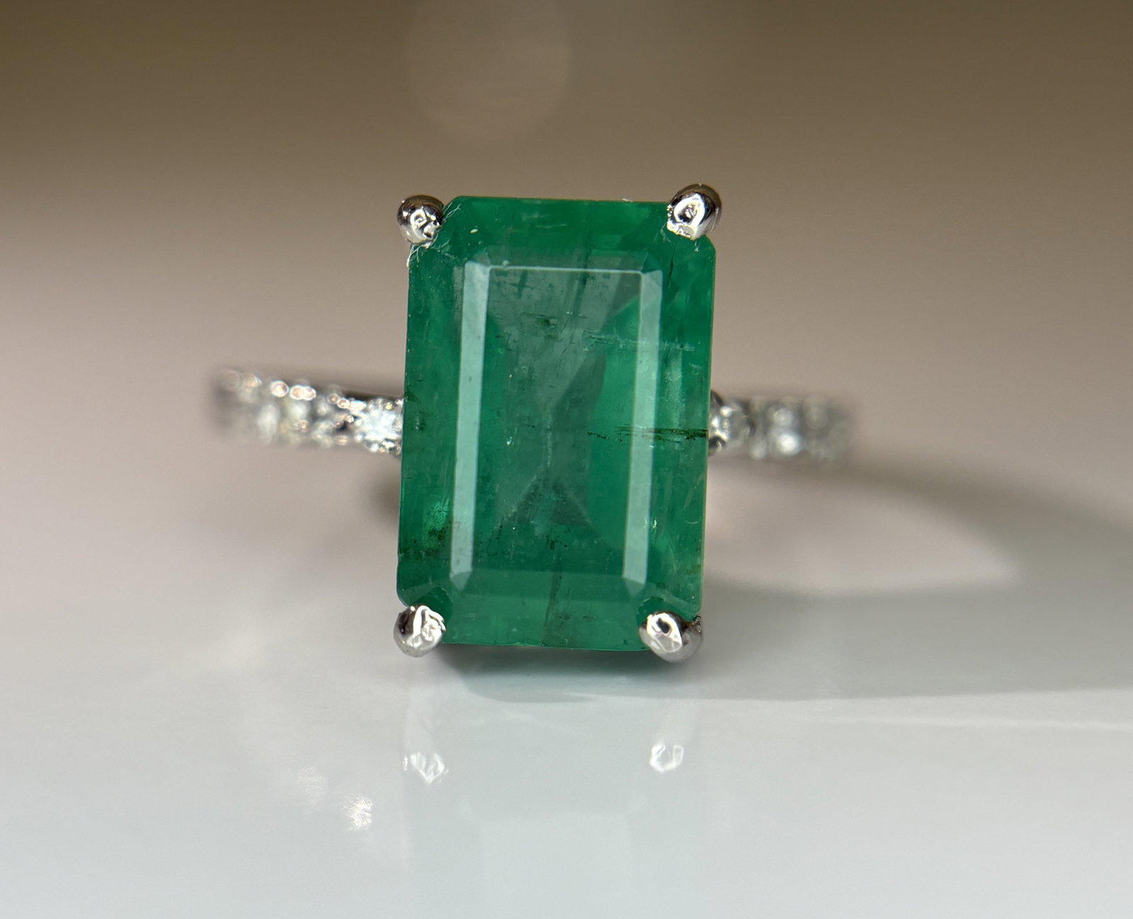 Beautiful 4.00 CT Natural Emerald Ring With Natural Diamonds & Platinum 950 - 4