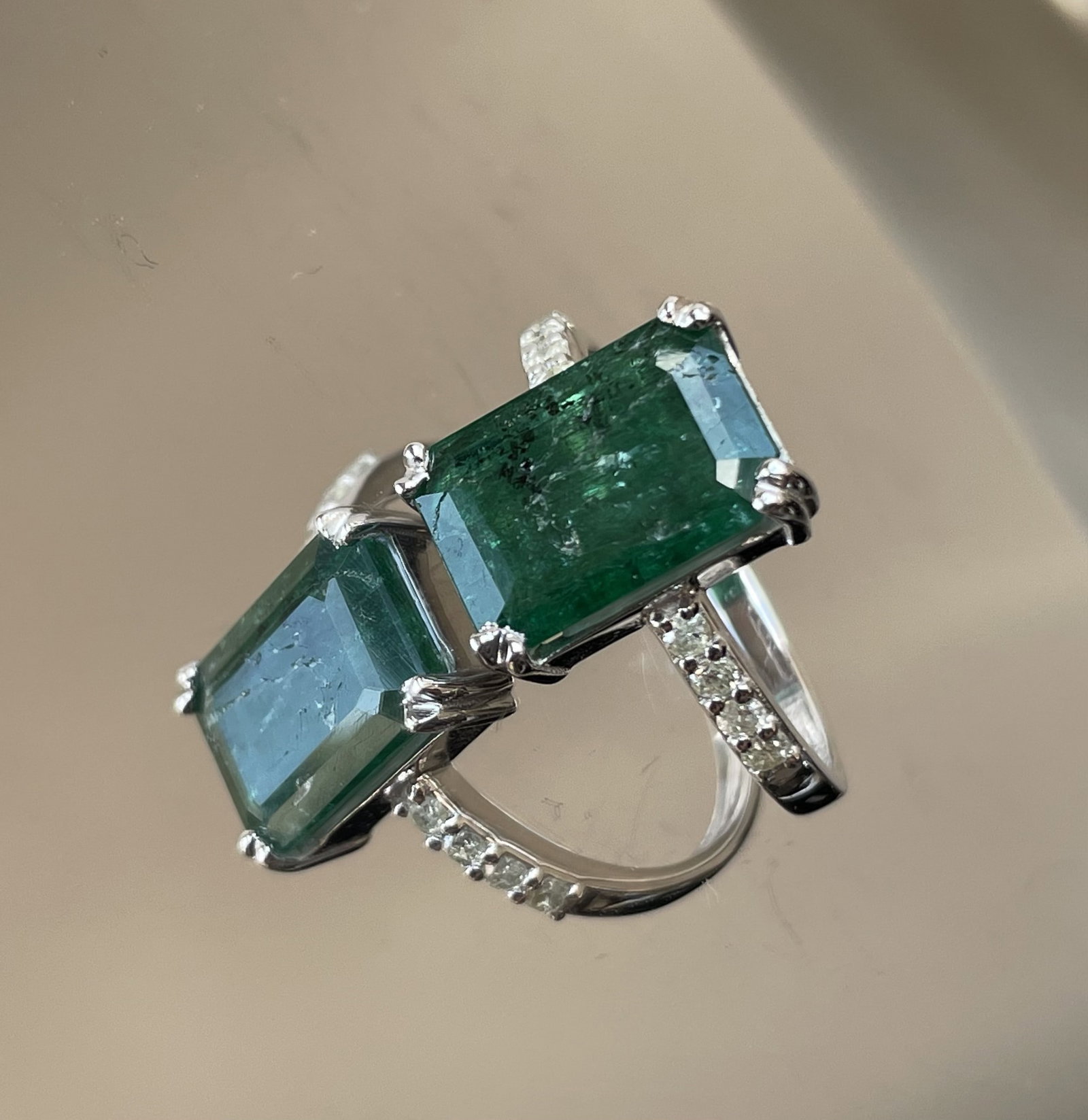 Beautiful 3.46 Carats Natural Emerald Ring Natural Diamonds & 18k Gold - 5