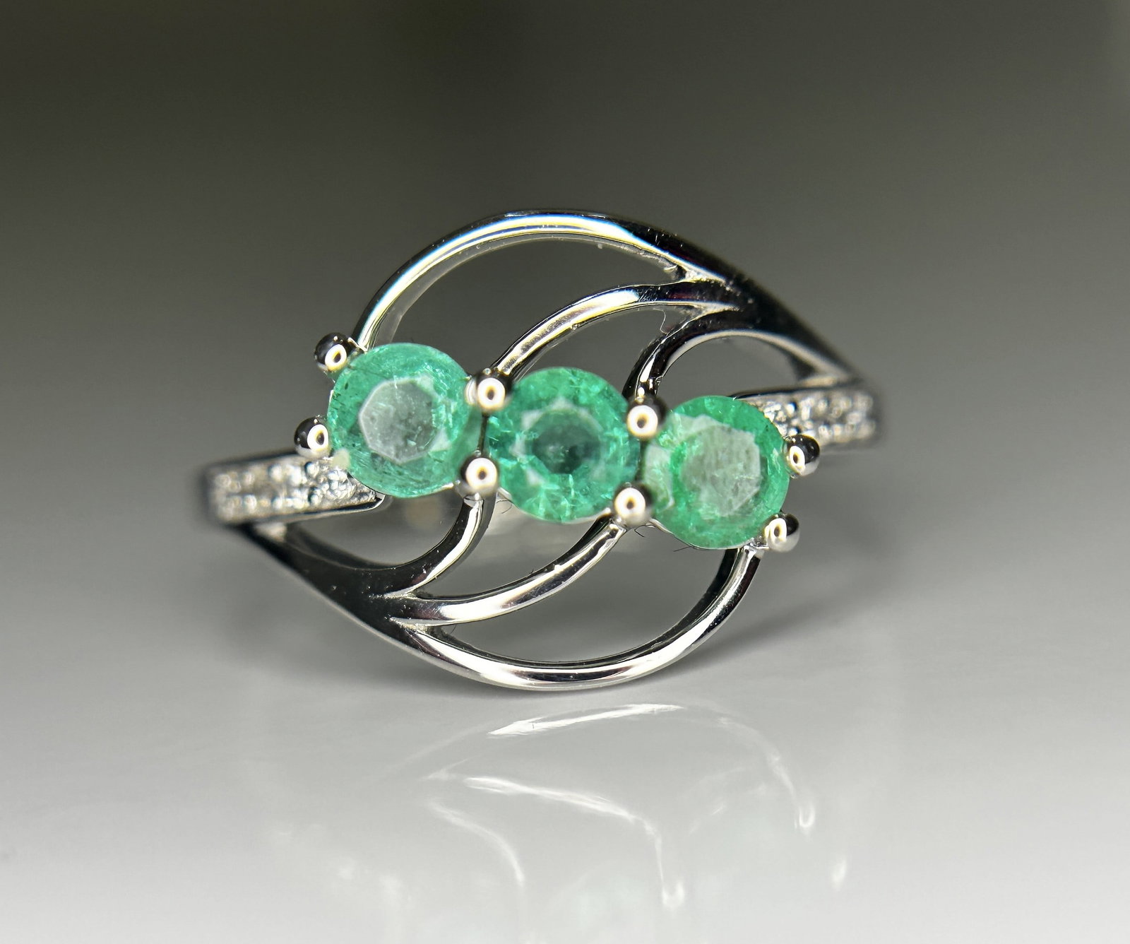 Beautiful 0.61Ct Natural Emerald Ring With Natural Diamonds & Platinum 950 - 8