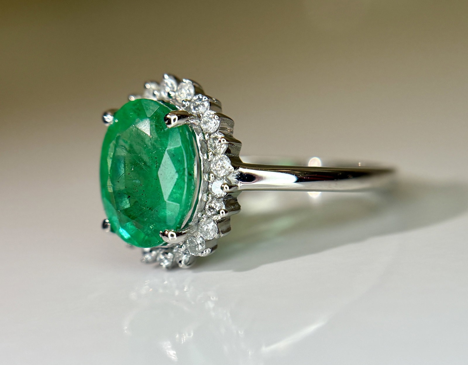 Beautiful 2.30 CT Natural Emerald Ring With Natural Diamonds & Platinum 950 - 6