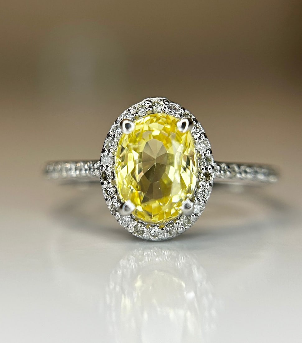 Beautiful Unheated Untreated Natural Ceylon Yellow Sapphire Diamonds & 18k Gold - 9