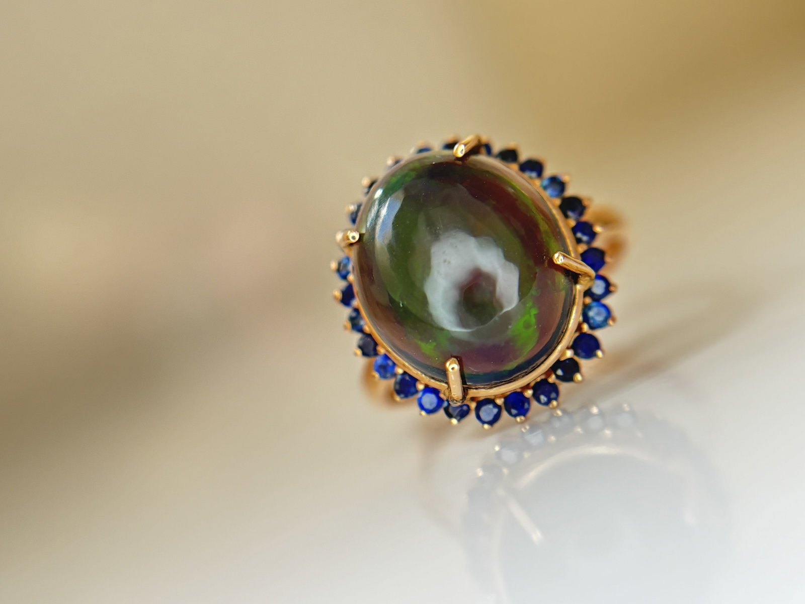 Beautiful Natural 3.40Ct Black Opal Ring With Natural Blue Sapphire and 18k Gold - 10