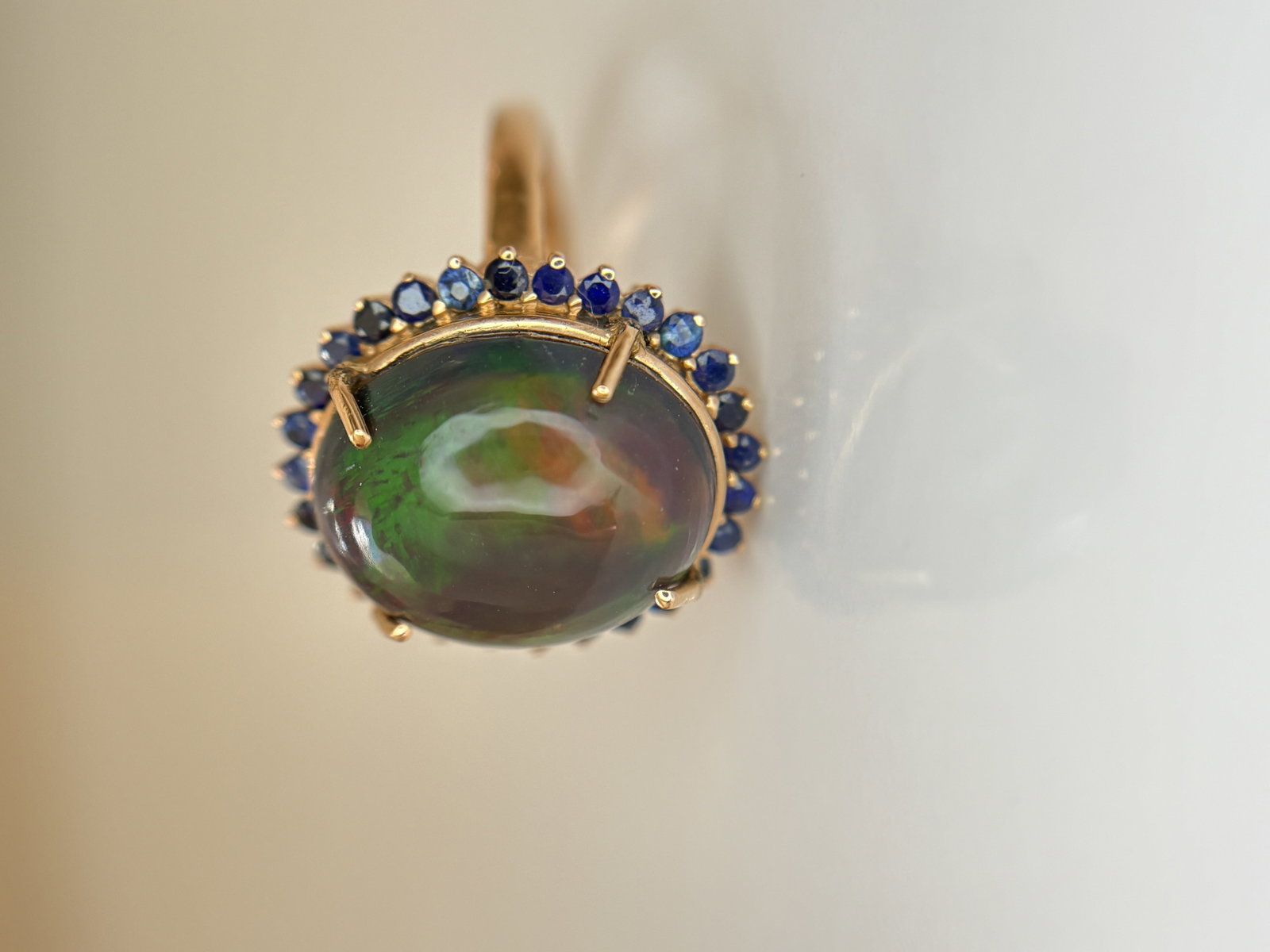 Beautiful Natural 3.40Ct Black Opal Ring With Natural Blue Sapphire and 18k Gold - 5