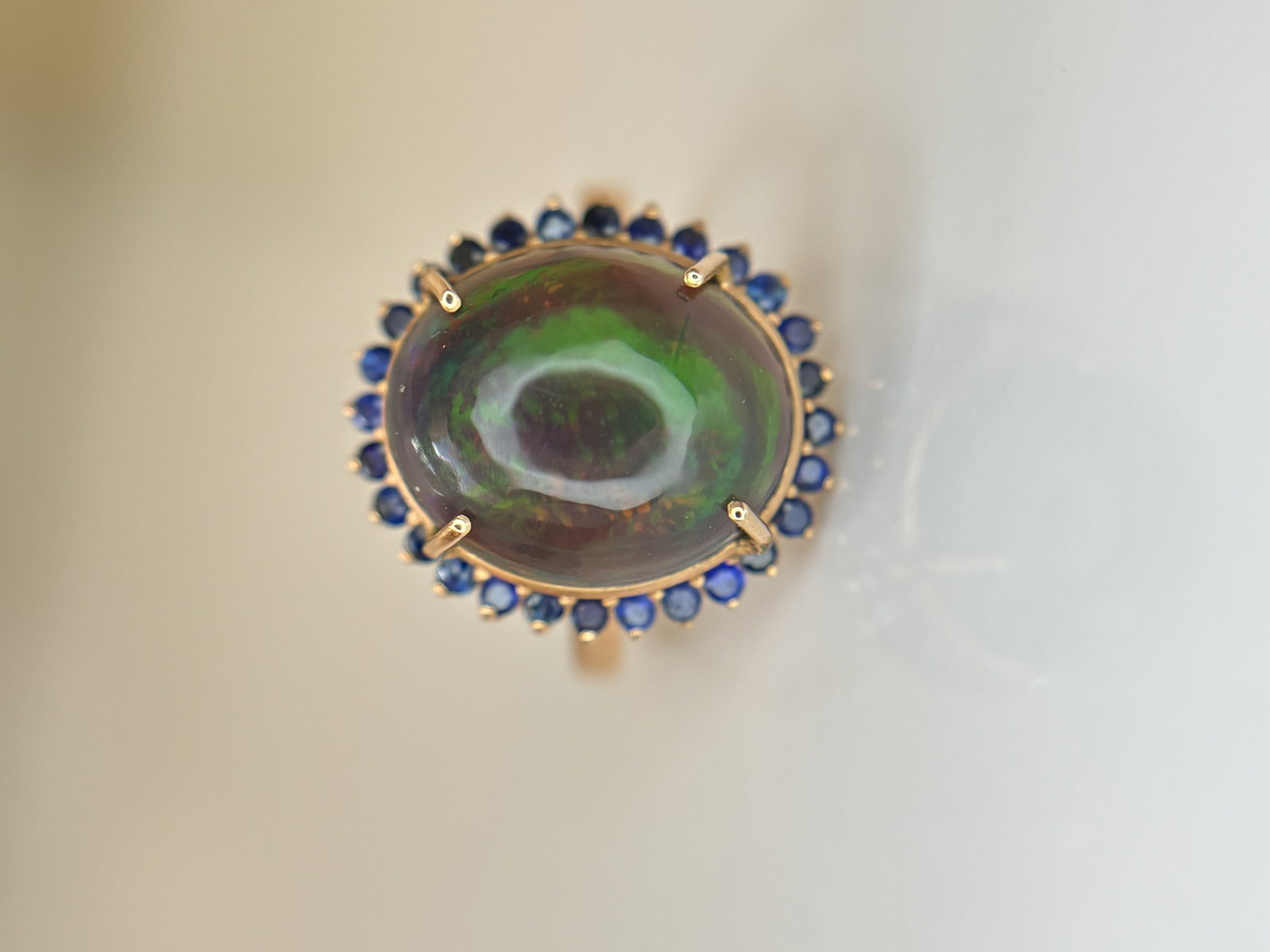 Beautiful Natural 3.40Ct Black Opal Ring With Natural Blue Sapphire and 18k Gold - 6