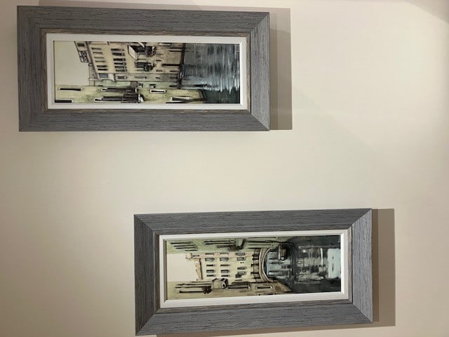 2 Venetian Framed Canvas Prints By Sabrina Roscino: Title: 2 Venetian Framed Canvas Prints By Sabrina Roscino Description: Excellent used condition. Height 64 cm Width 31 cm Condition: Used Delivery option: Collection