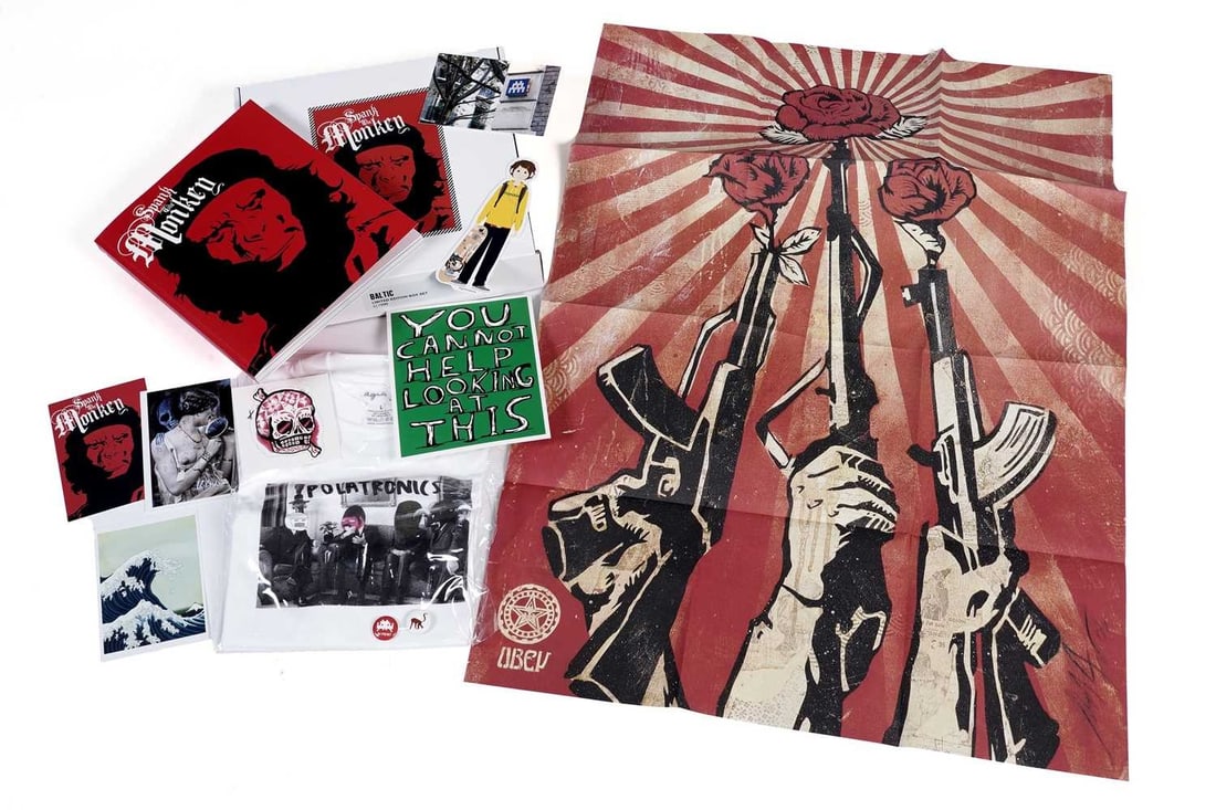 "Spank The Monkey" Shrigley, Invader, Shepard Fairey, Miss Van - Baltic Exhibition Box Set, 2006: Title: "Spank The Monkey" Shrigley, Invader, Shepard Fairey, Miss Van - Baltic Exhibition Box Set, 2006 Description: "Spank the Monkey" Shrigley, Invader, Shepard Fairey - BALTIC exhibition box set