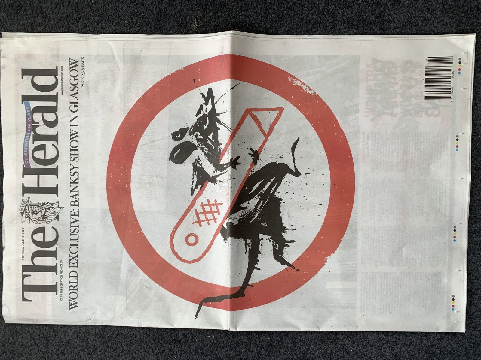 Banksy Limited Edition Glasgow Newspaper Free Post Worldwide: Title: Banksy Limited Edition Glasgow Newspaper Free Post Worldwide Description: As Issued, folded, the complete newspaper celebrating the BANKSY Show in Glasgow. The show was a massive success