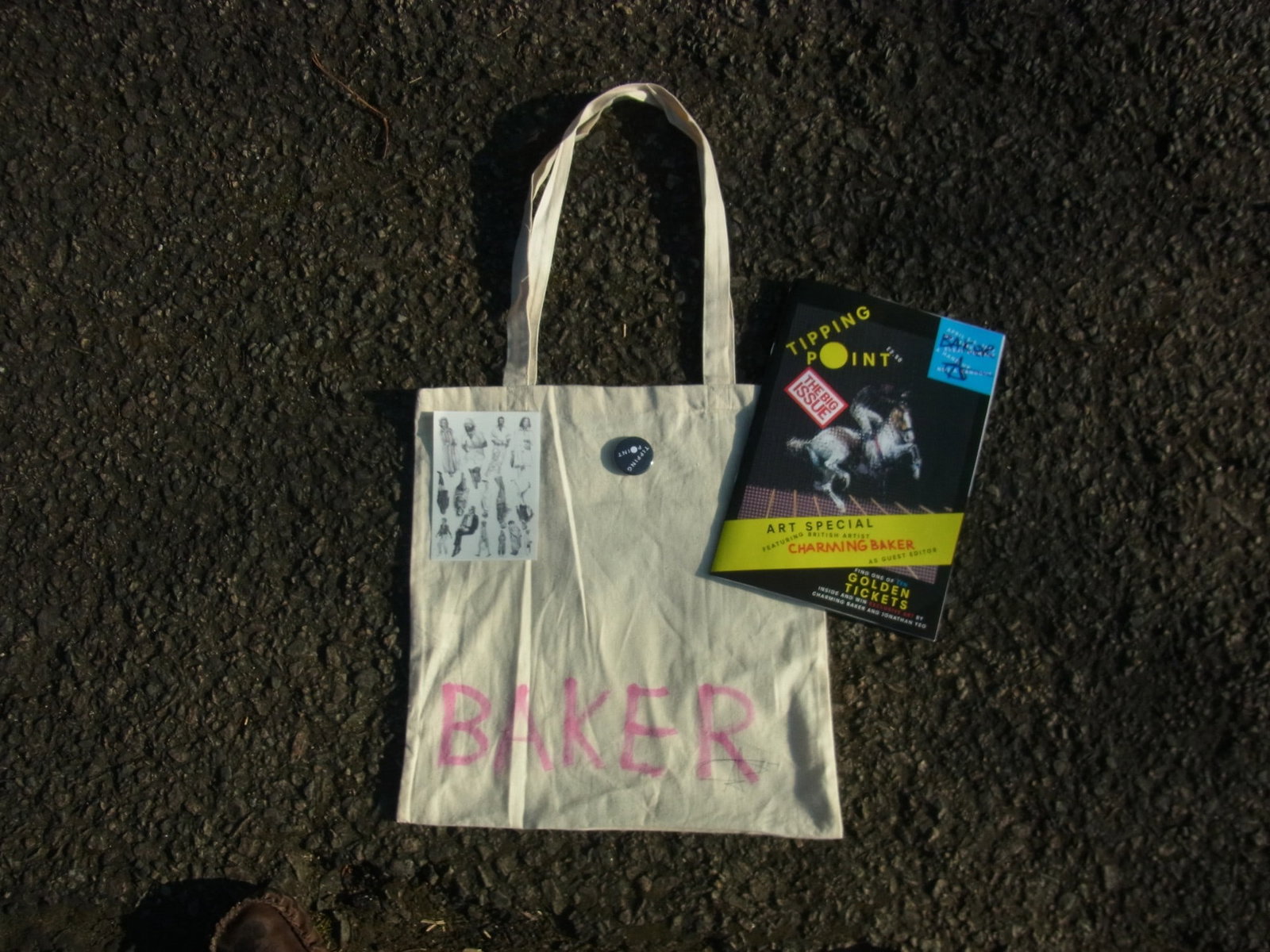 Charming Baker Art Special Signed Front Cover 2017 From The Big Issue. With Bag Also Signed: Title: Charming Baker Art Special Signed Front Cover 2017 From The Big Issue. With Bag Also Signed Description: Charming Baker Art special signed front cover 2017 from the big issue.&nbs