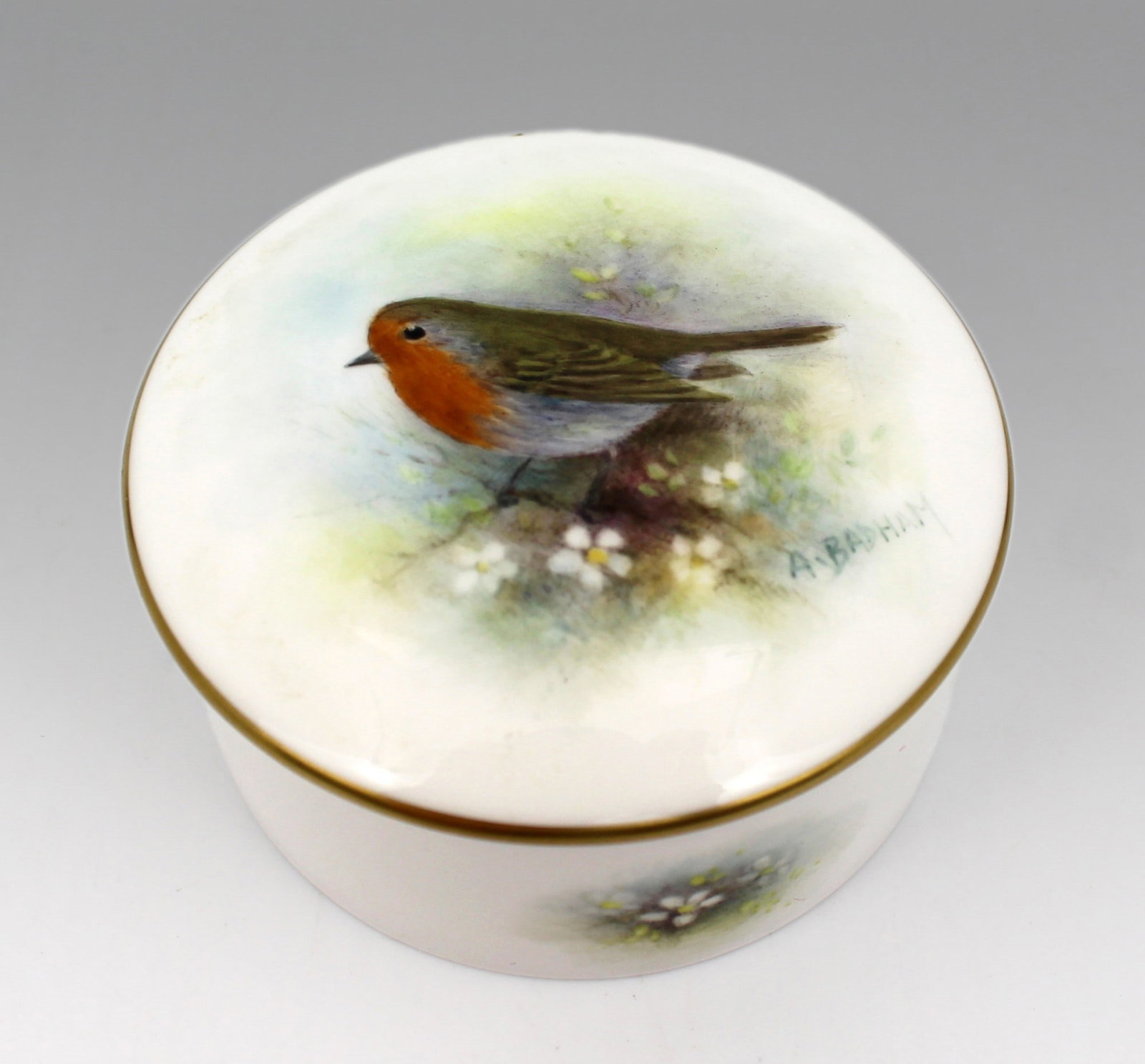 Royal Worcester Trinket Box Hand Painted A.Badham: Title: Royal Worcester Trinket Box Hand Painted A.Badham Description: Royal Worcester Trinket Box Hand Painted A.Badham Condition: Used Delivery option: Collection & Delivery Location: WR1