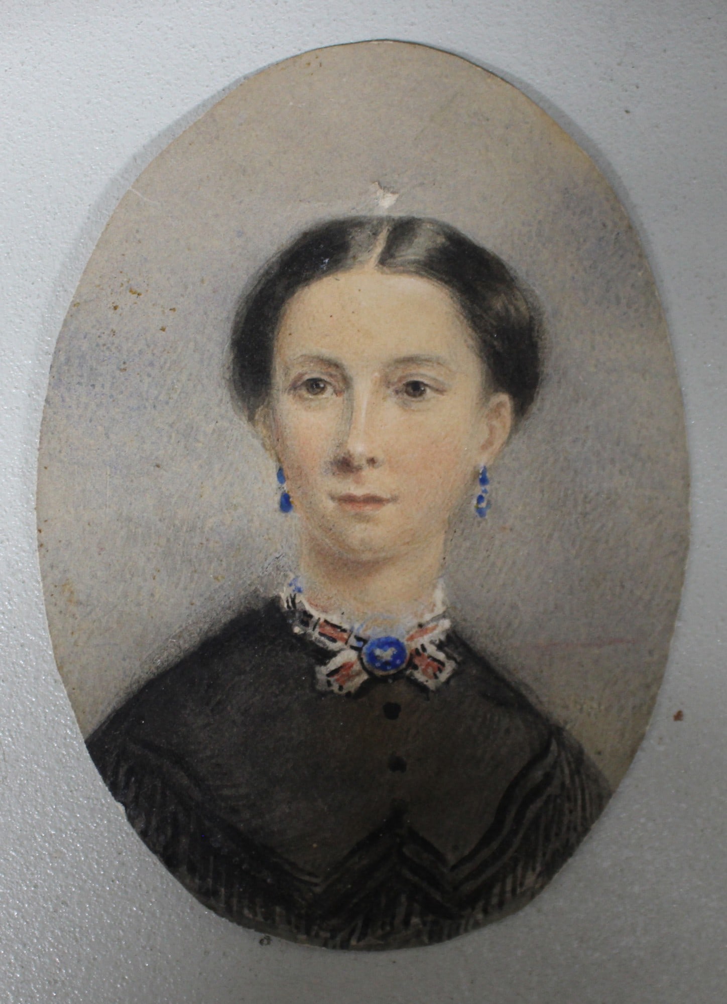 Antique Oval Miniature (1 of 2)