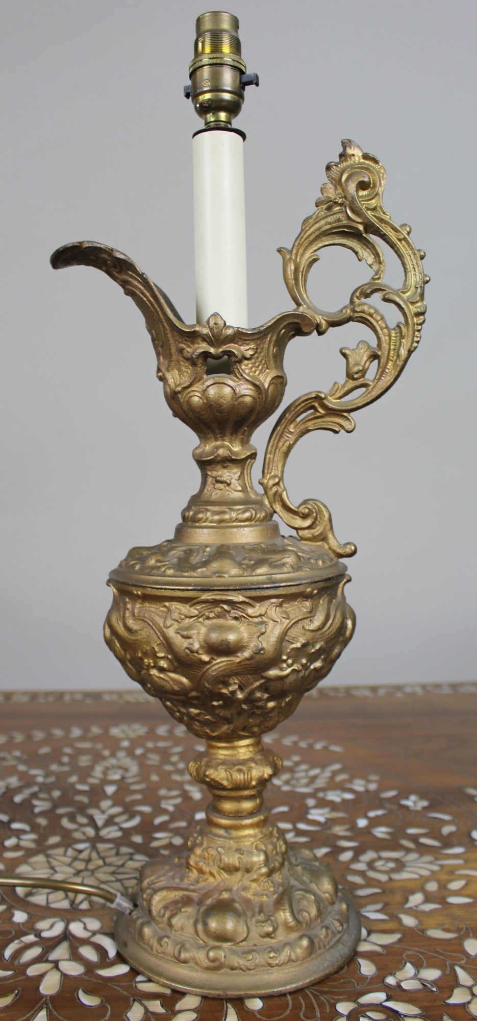 Late 19th c. Gilded Metal Ewer Lamp – Later Electrified - 5