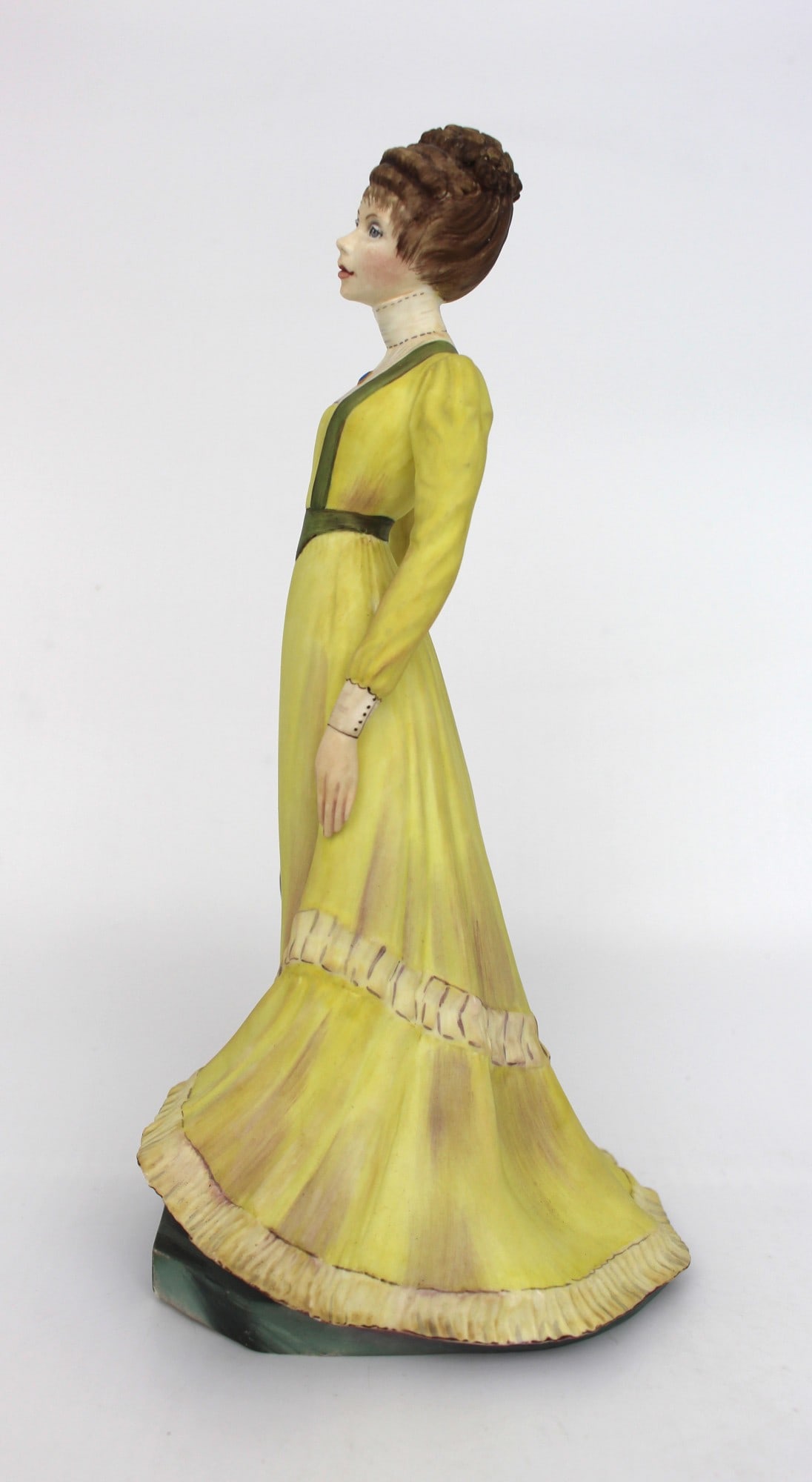 Albany Edwardian Series Figurine Amelia - 4