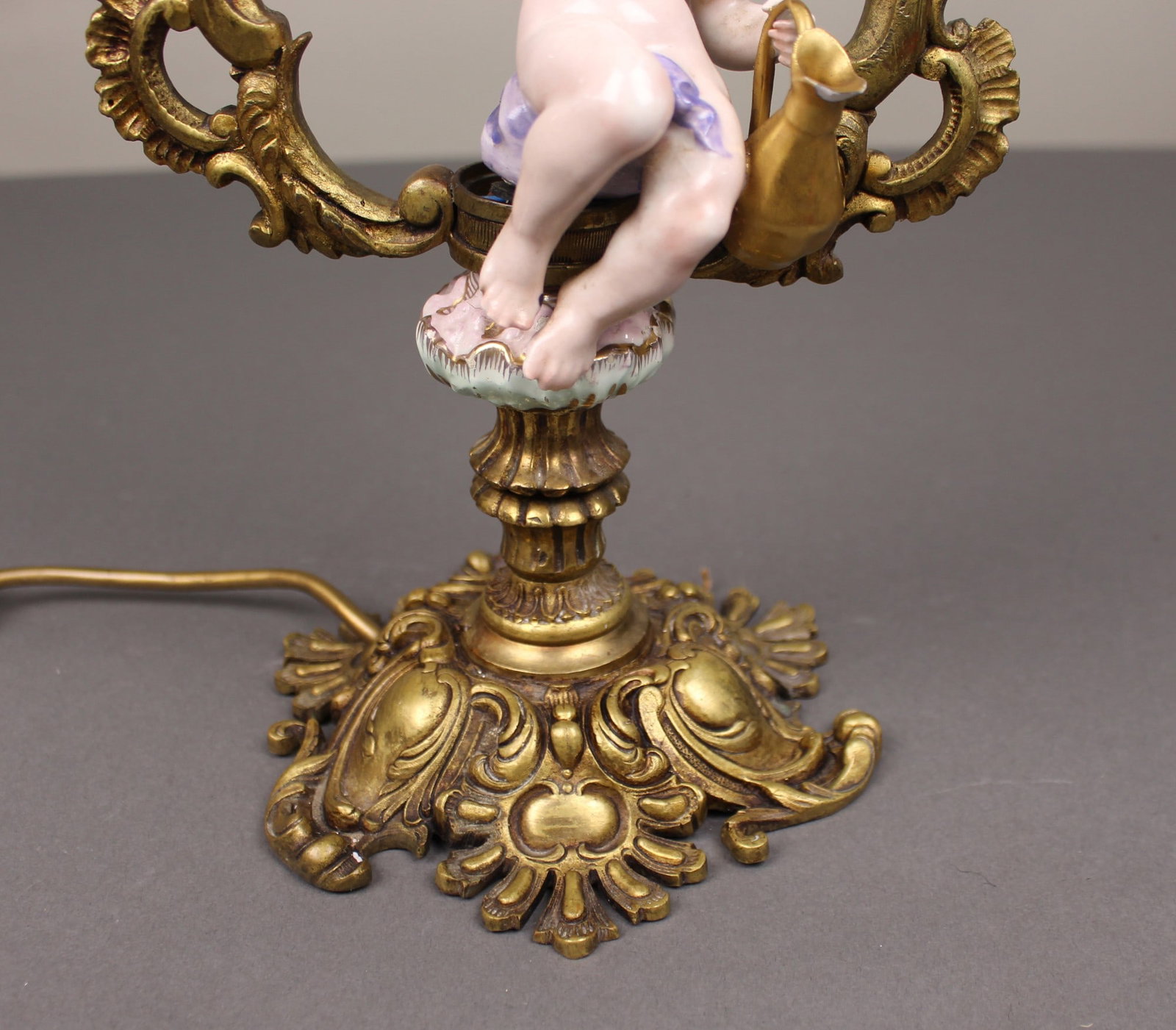 Antique Porcelain & Gilt Metal Cherub Table Lamp - 3