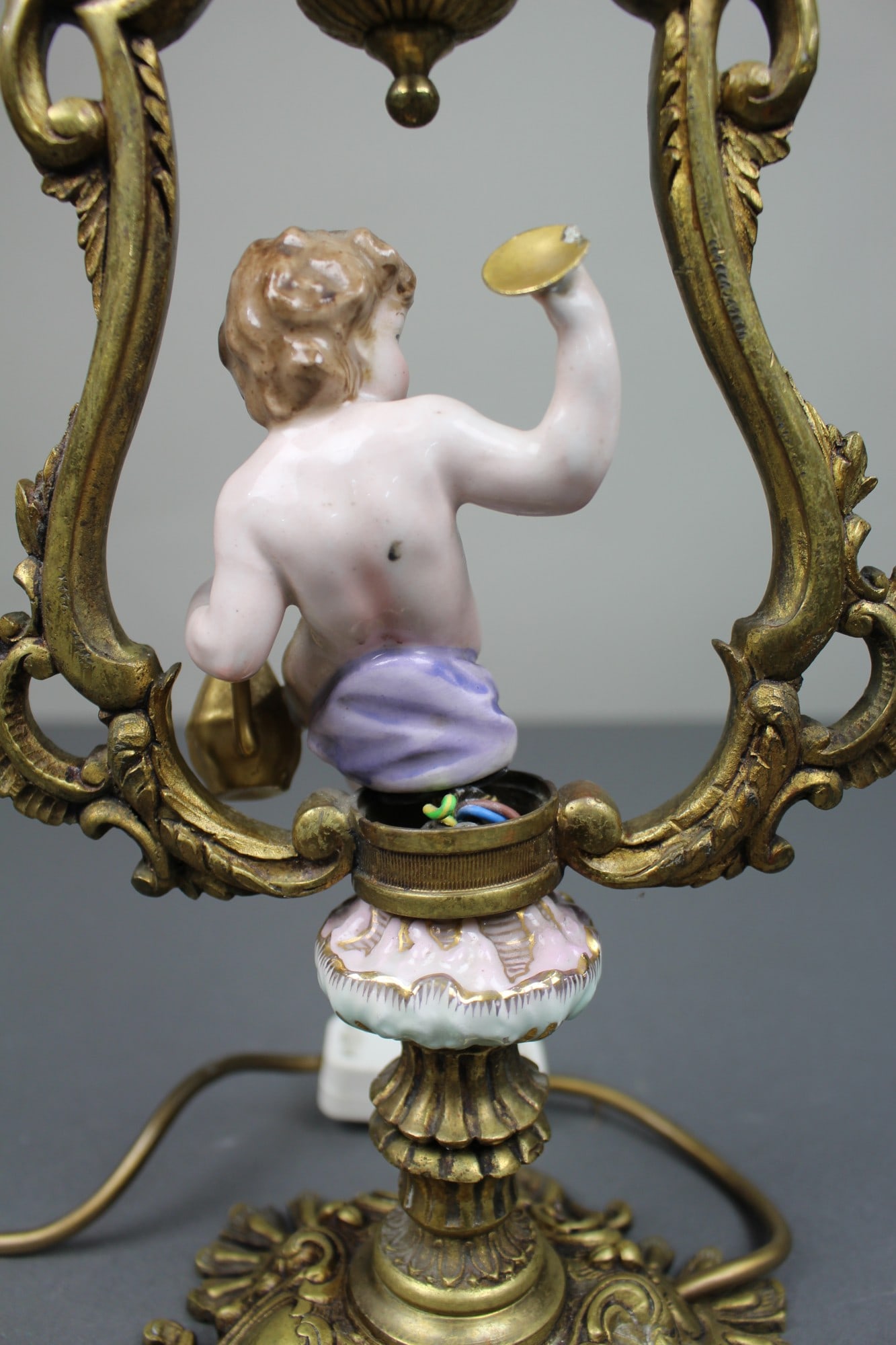 Antique Porcelain & Gilt Metal Cherub Table Lamp - 6