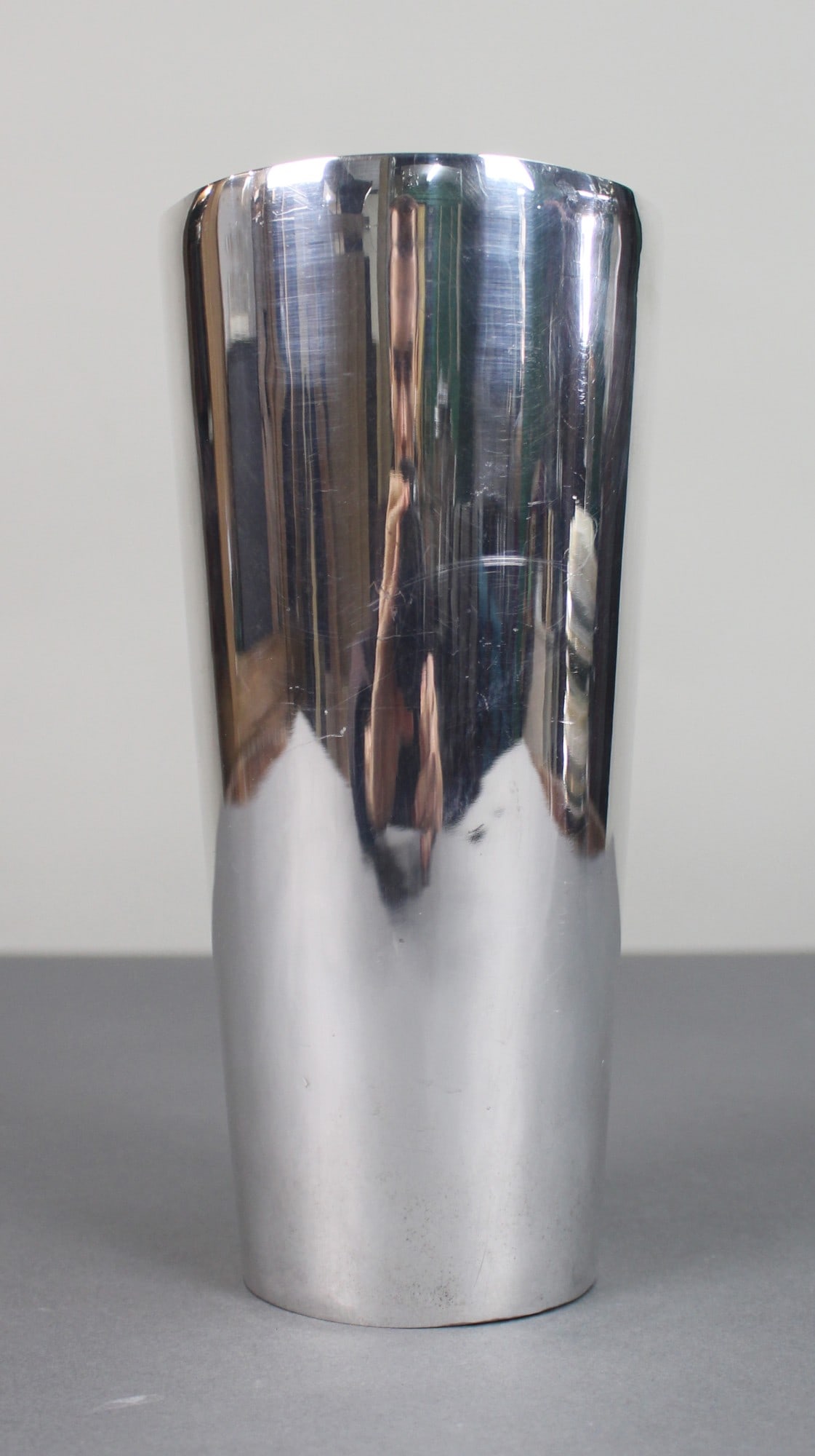Vintage Silver Plated Vase: Title: Vintage Silver Plated Vase Description: Vintage Silver Plated Vase Condition: Used Delivery option: Collection & Delivery Location: WR1 Category: Antiques