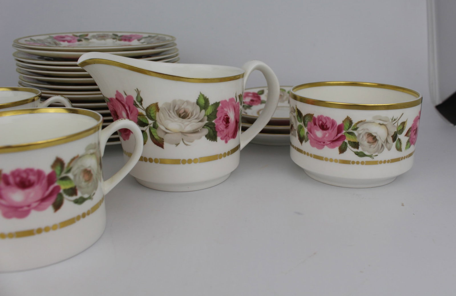 Collection of Royal Worcester Royal Garden Pattern - 3